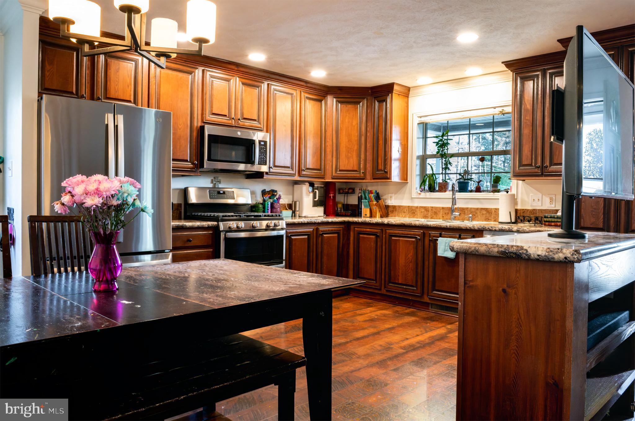 ANGOLA BEACH - Residential