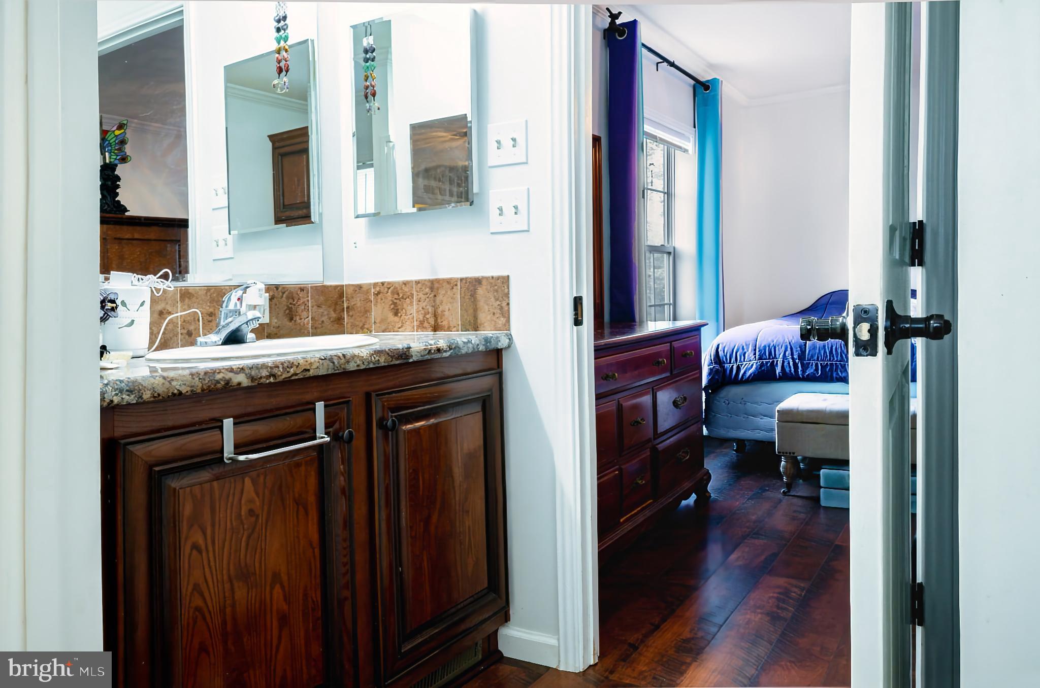 ANGOLA BEACH - Residential