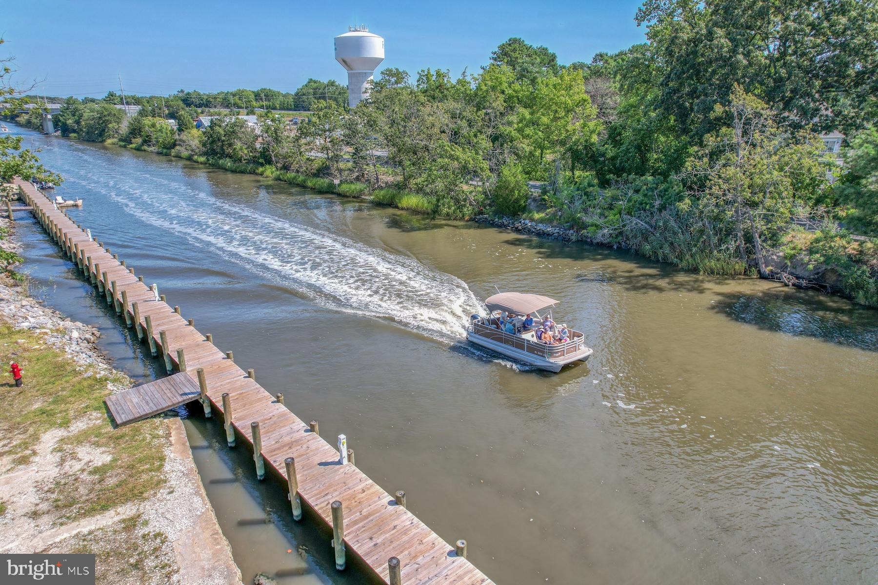 OYSTER HOUSE VILLAGE - Residential