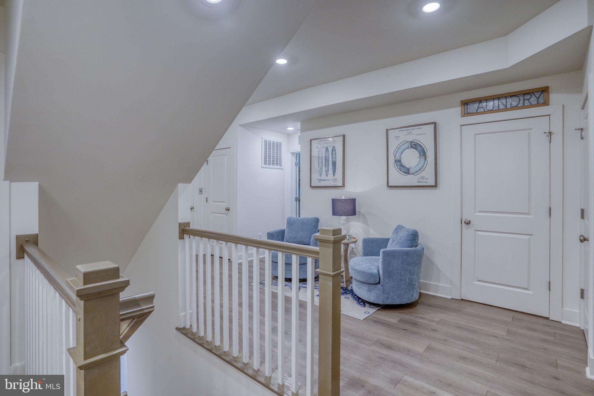 OYSTER HOUSE VILLAGE - Residential