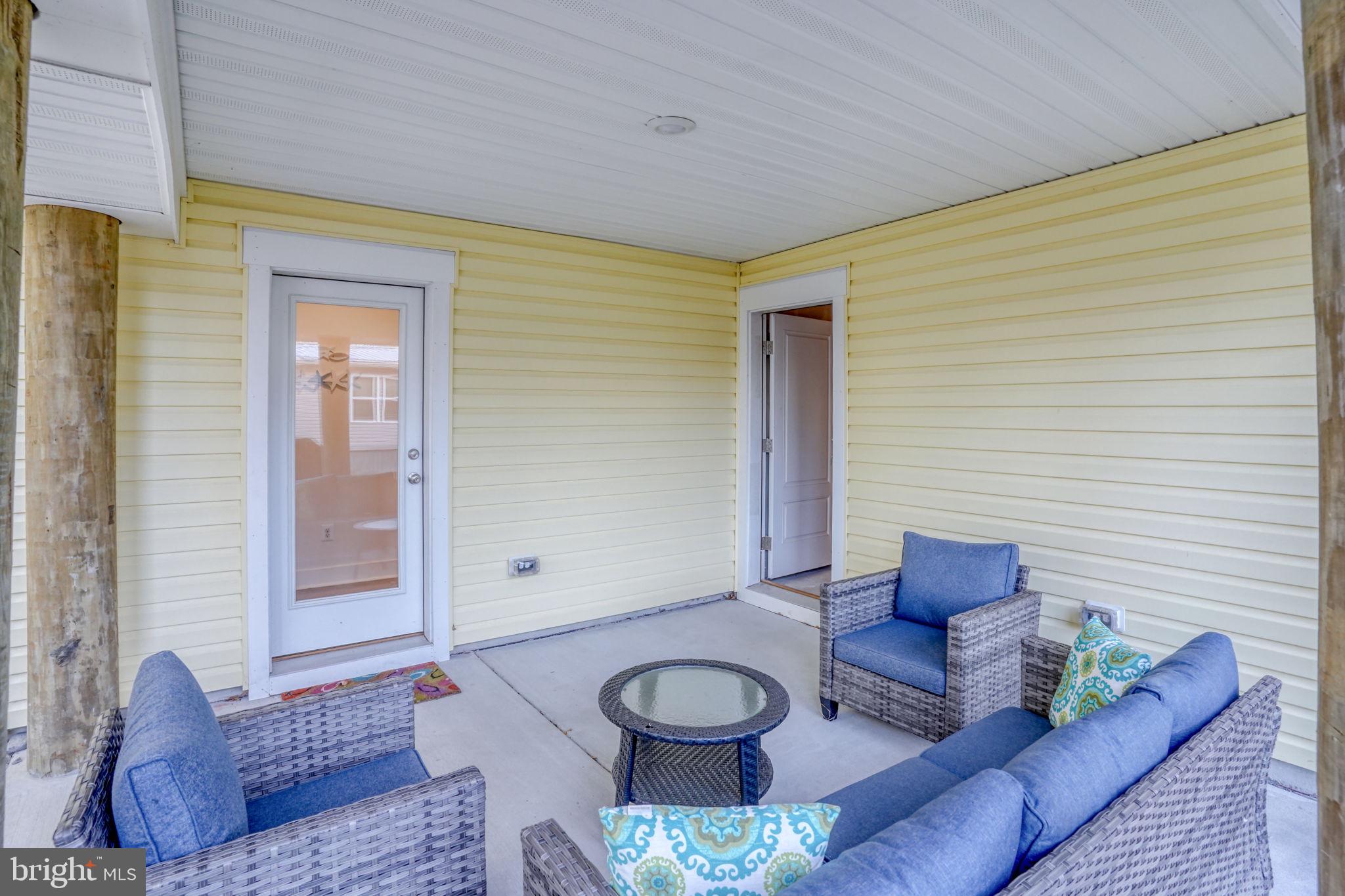 OYSTER HOUSE VILLAGE - Residential