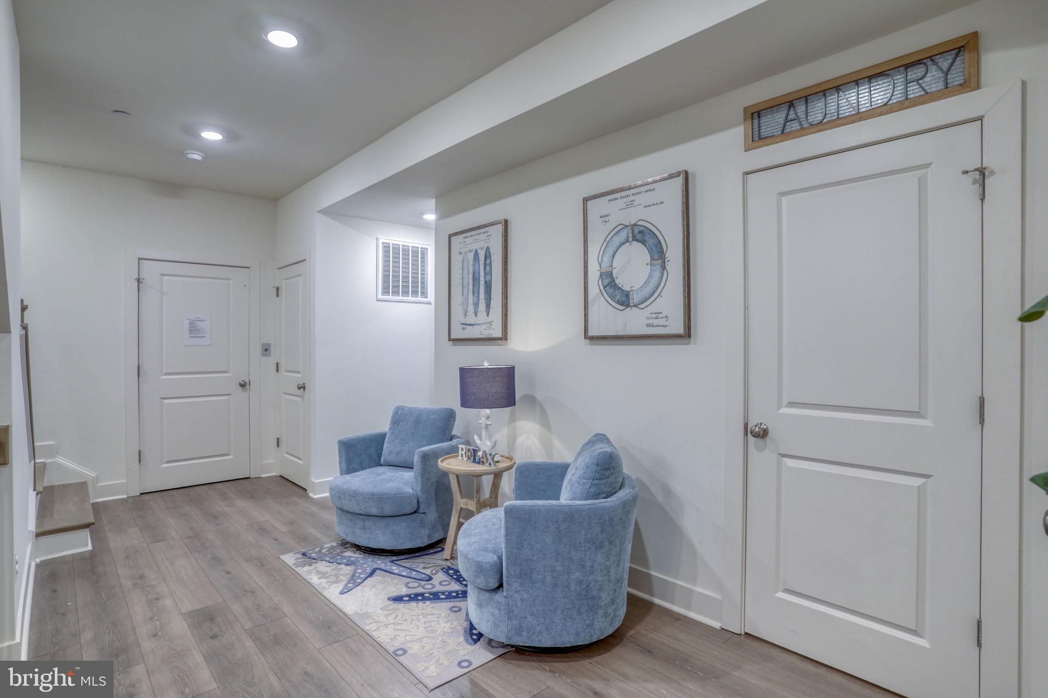 OYSTER HOUSE VILLAGE - Residential