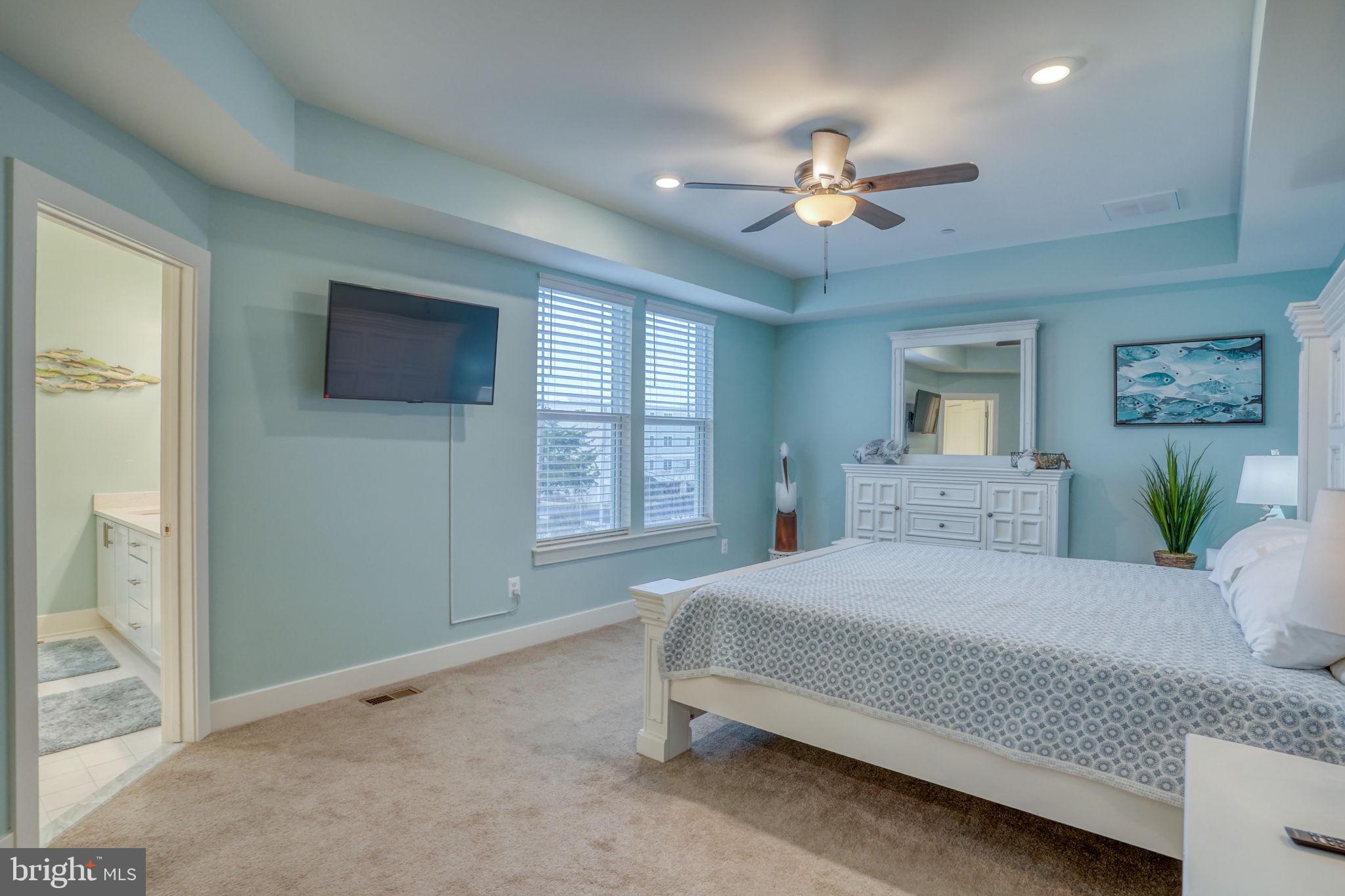 OYSTER HOUSE VILLAGE - Residential