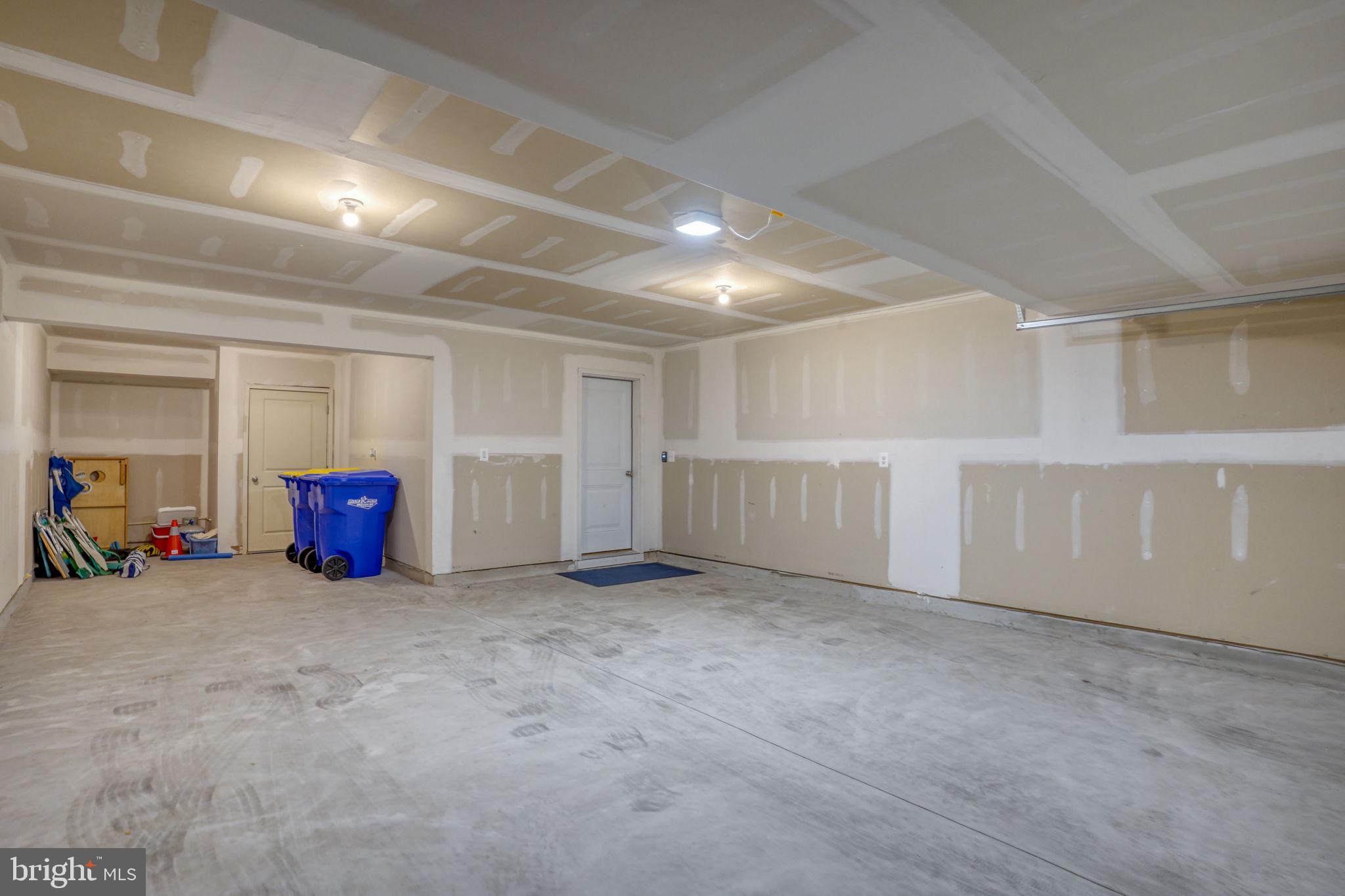 OYSTER HOUSE VILLAGE - Residential