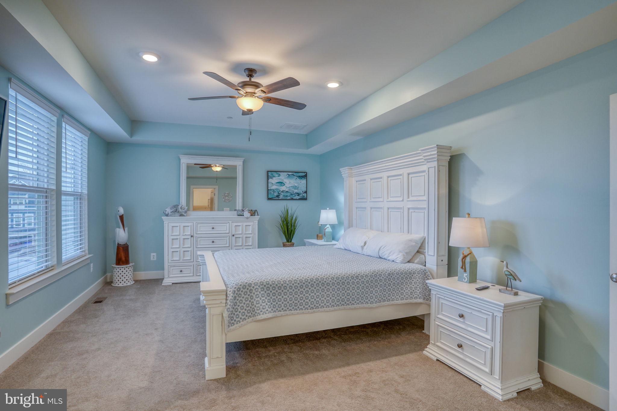 OYSTER HOUSE VILLAGE - Residential