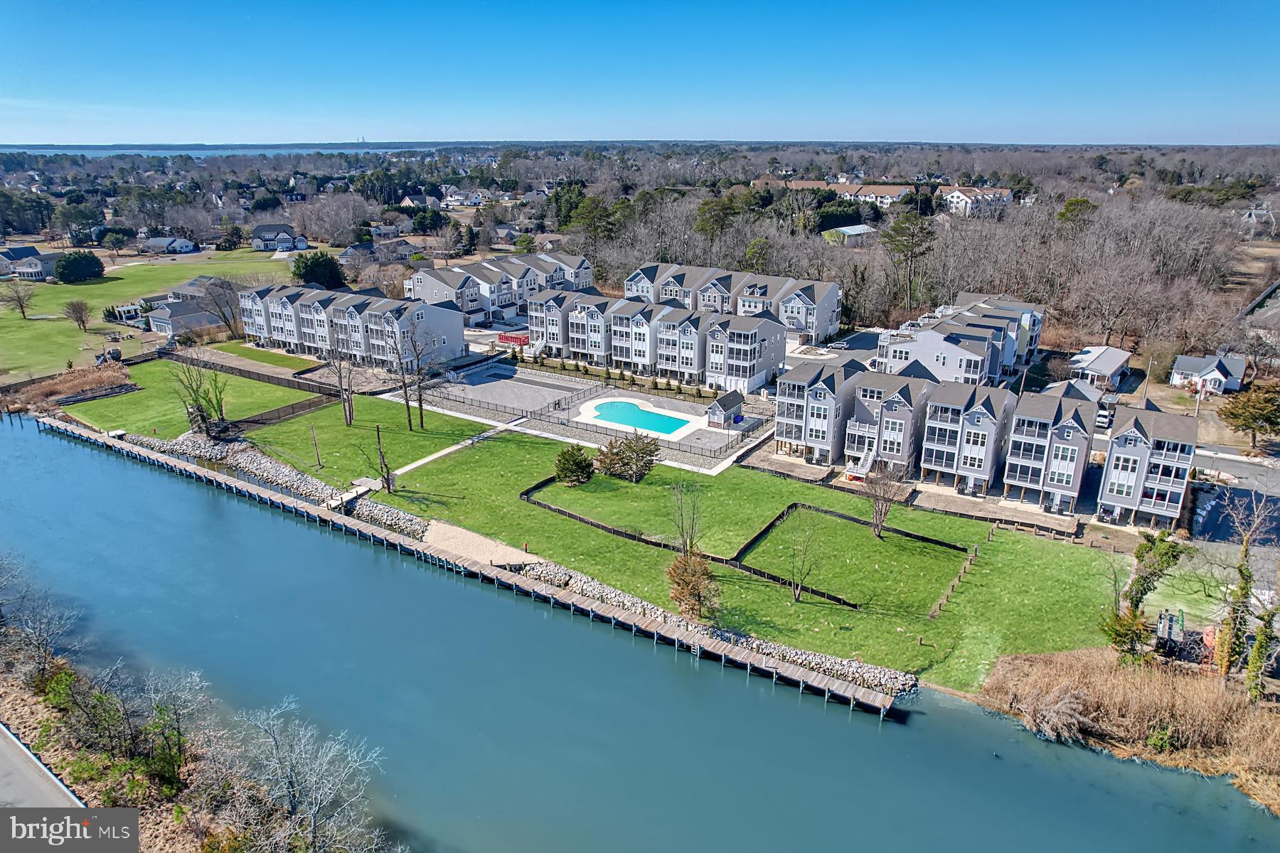 OYSTER HOUSE VILLAGE - Residential