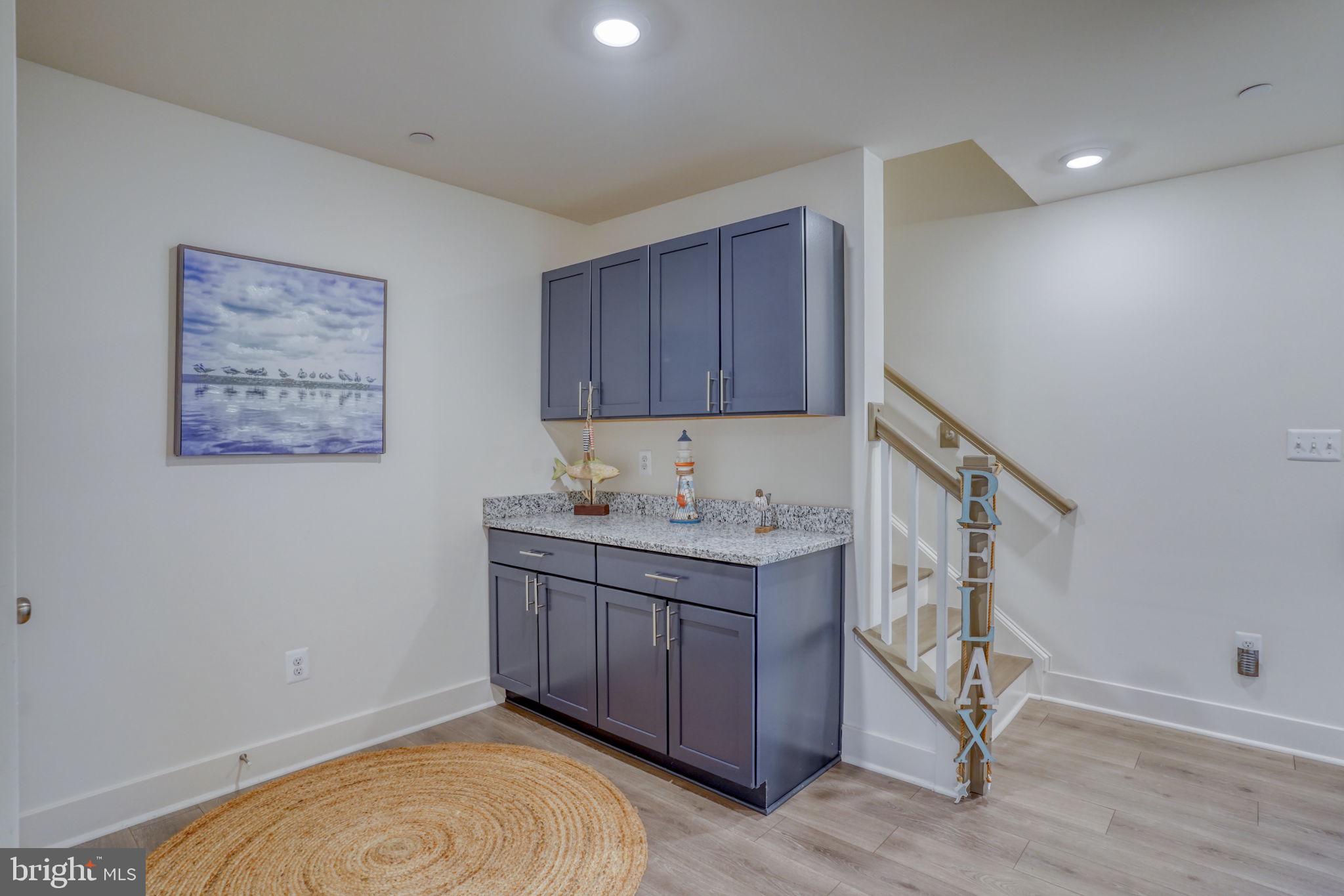 OYSTER HOUSE VILLAGE - Residential