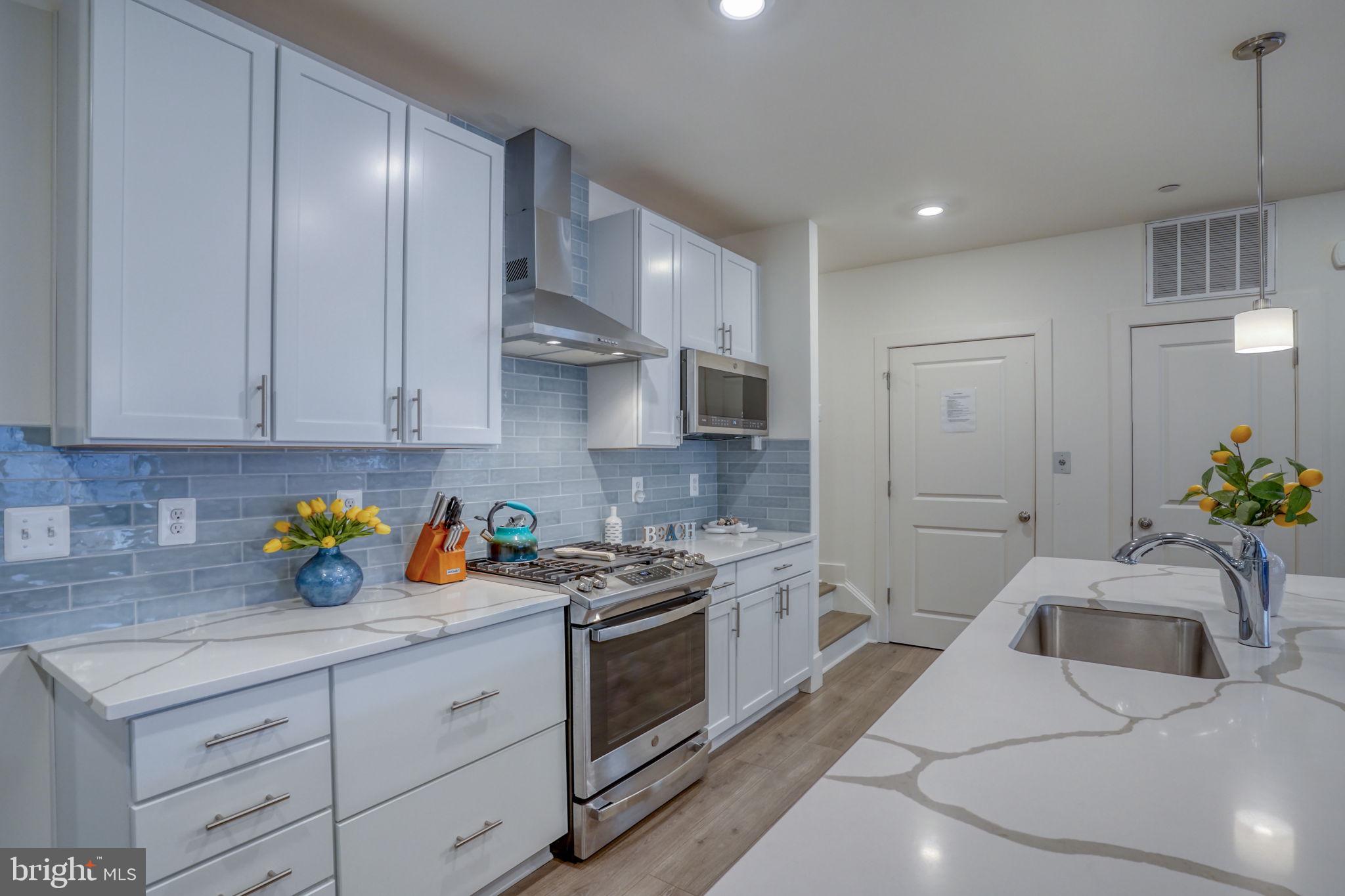 OYSTER HOUSE VILLAGE - Residential