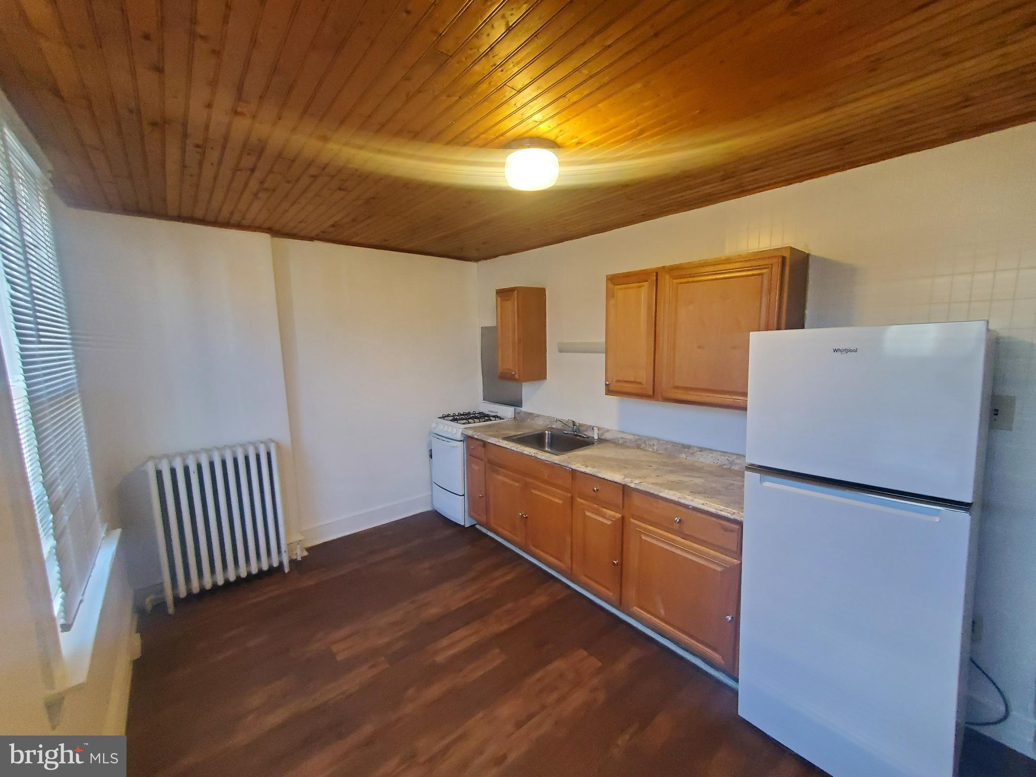 LAWNCREST - Residential Lease