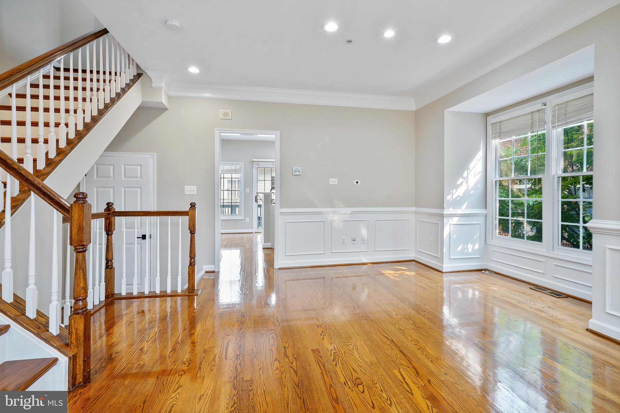 TYSONS VILLAGE - Residential