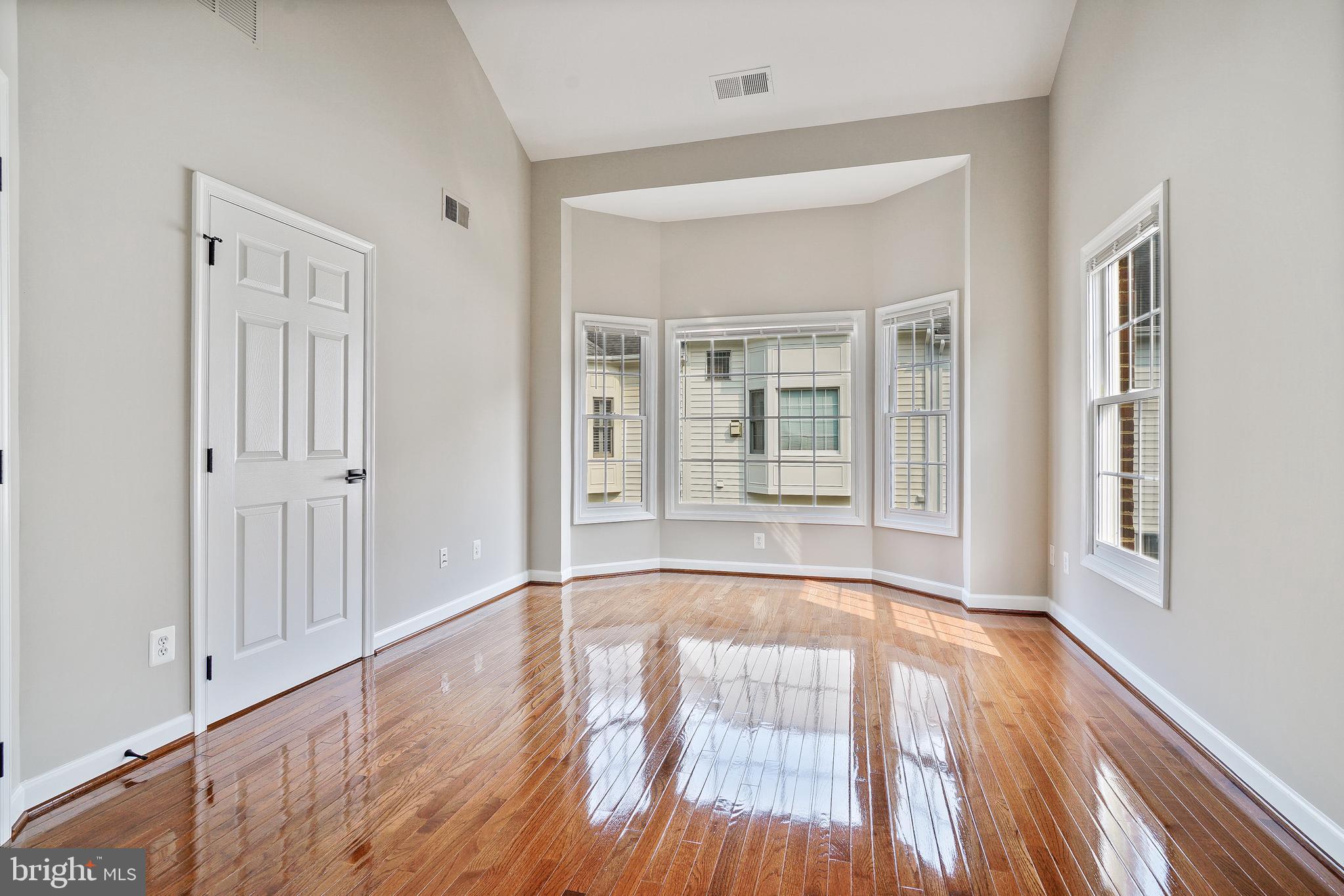 TYSONS VILLAGE - Residential