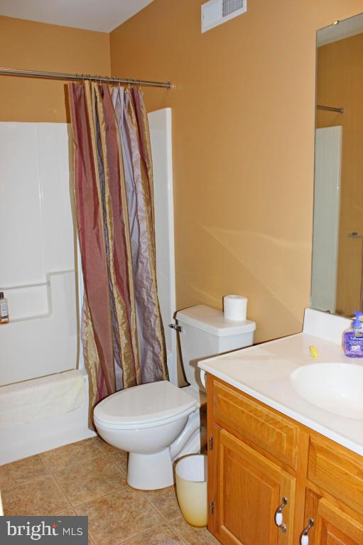 LAKES AT DONEGAL SPRINGS - Residential