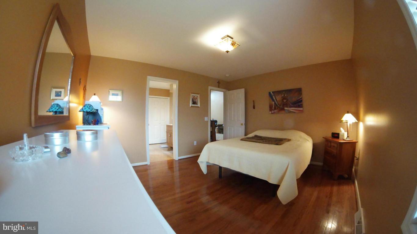 LAKES AT DONEGAL SPRINGS - Residential