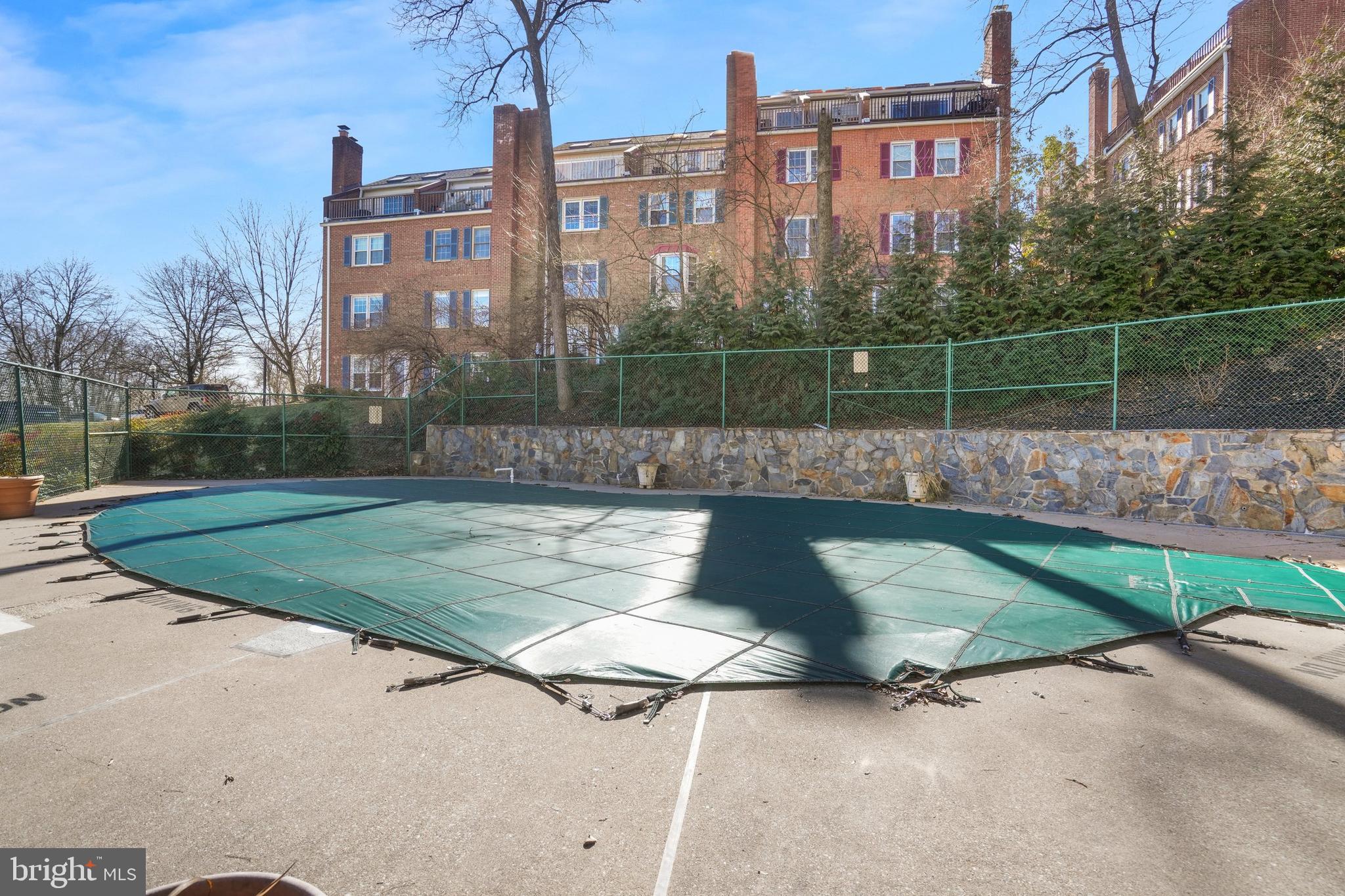 PARK GLEN - Residential