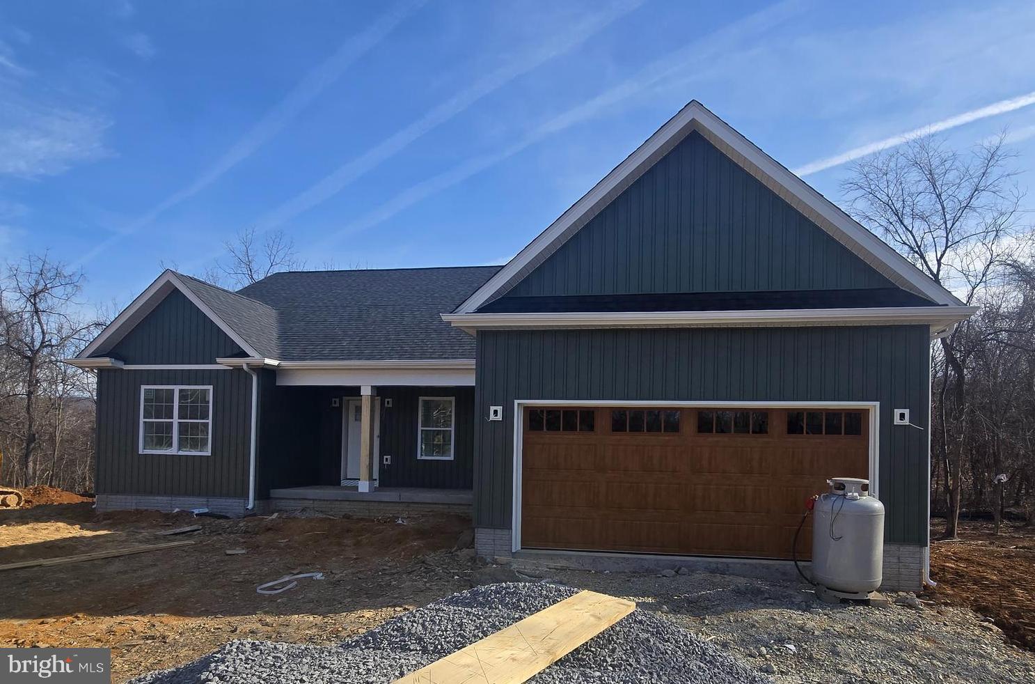 HIDDEN RIVER FARM - Residential