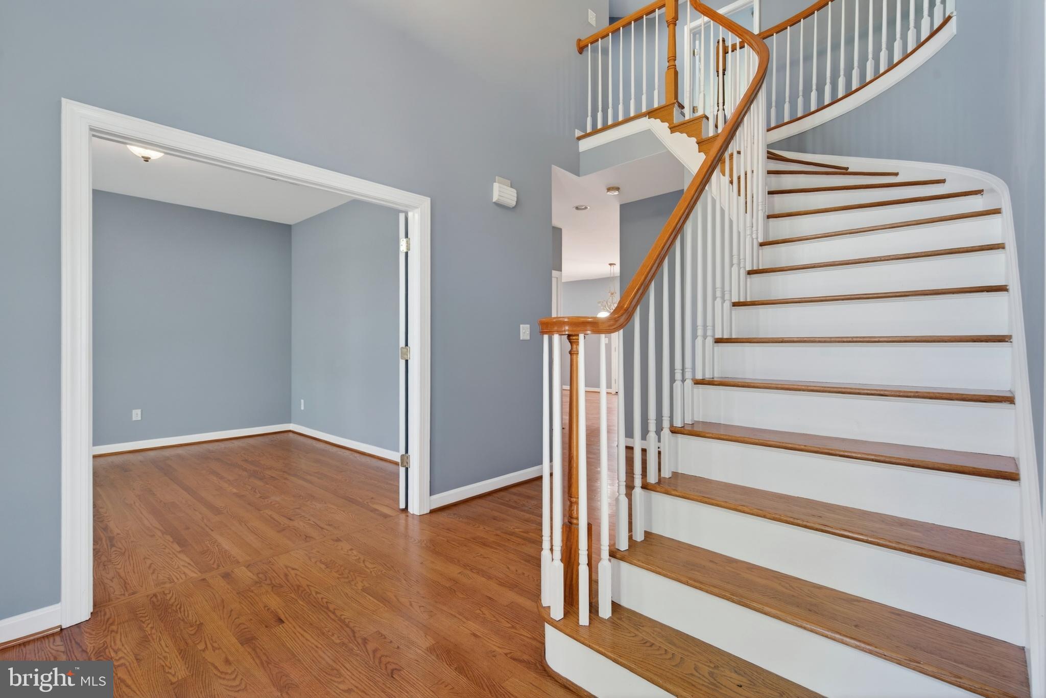 903 TINSMAN DRIVE NE