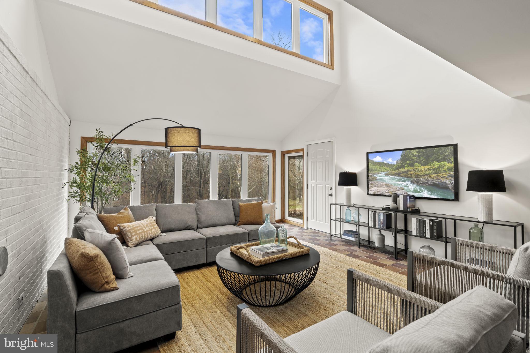 LANGSTOON - Residential