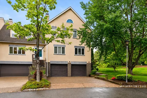 22 Exeter Court, Princeton, NJ 08540 - MLS#: NJME2076156