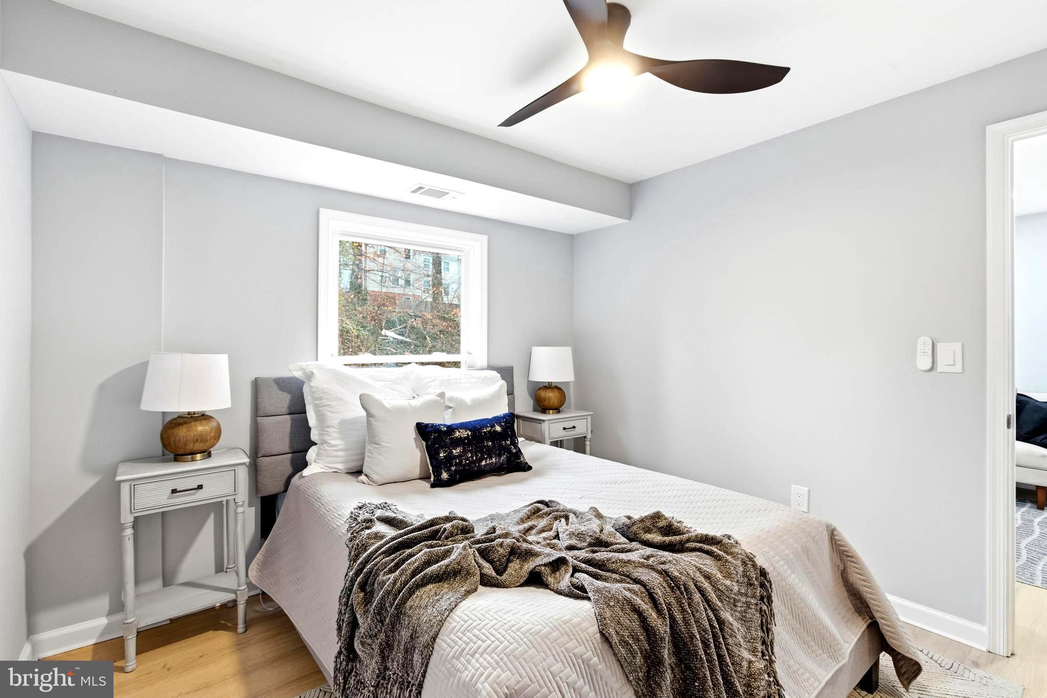 PINEWOOD HILL - Residential