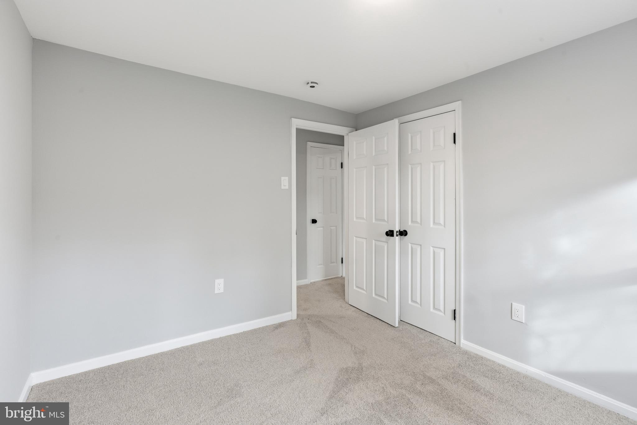 PINEWOOD HILL - Residential