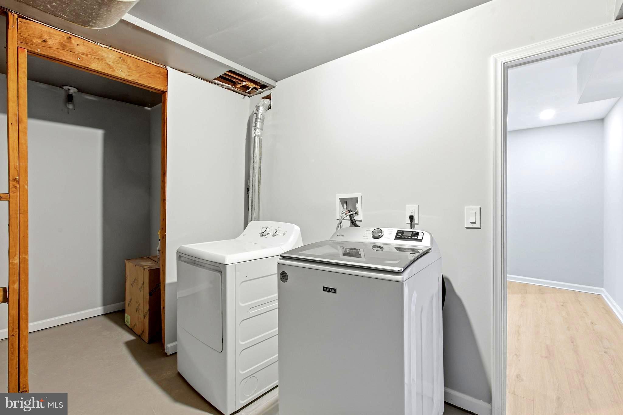 PINEWOOD HILL - Residential