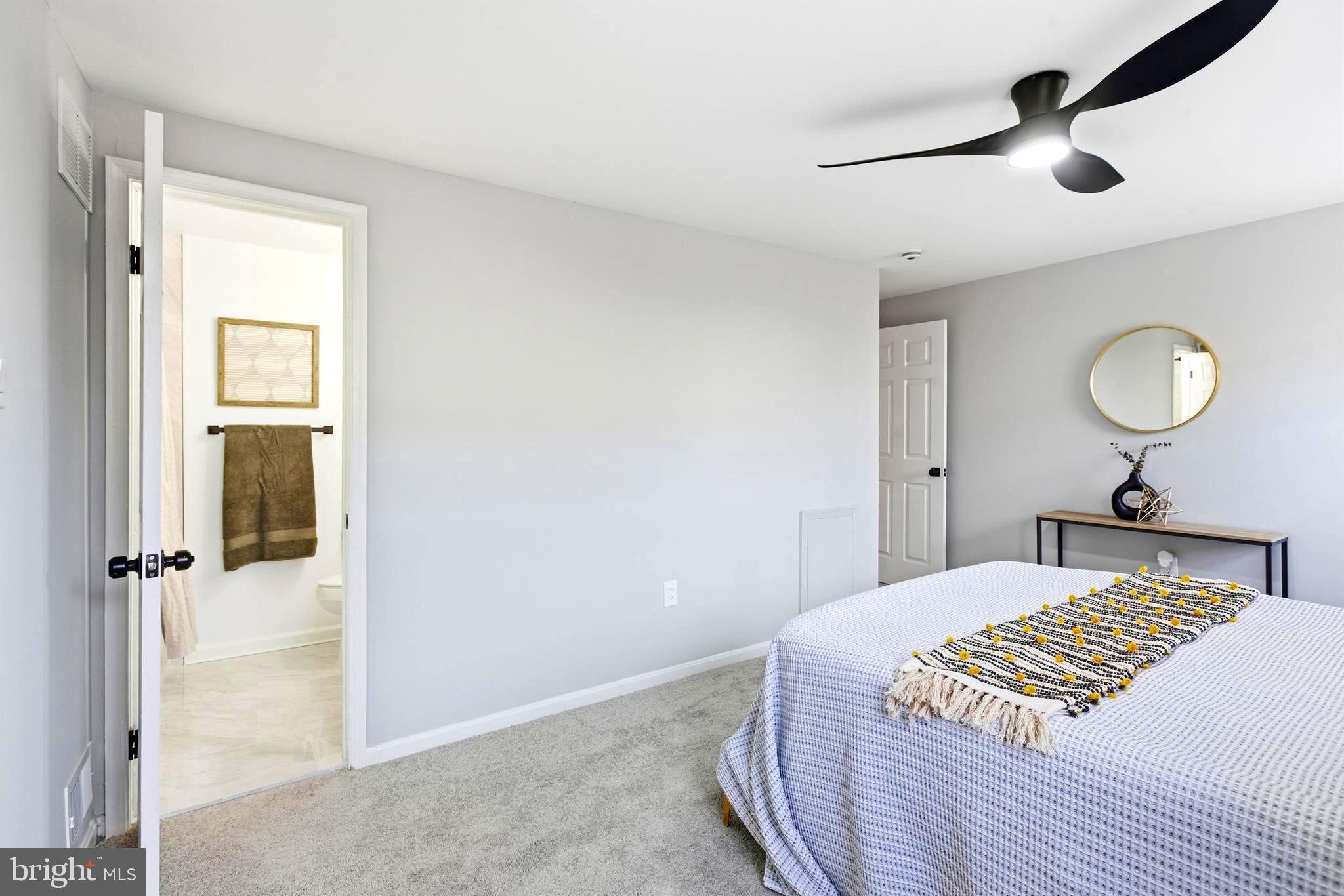 PINEWOOD HILL - Residential