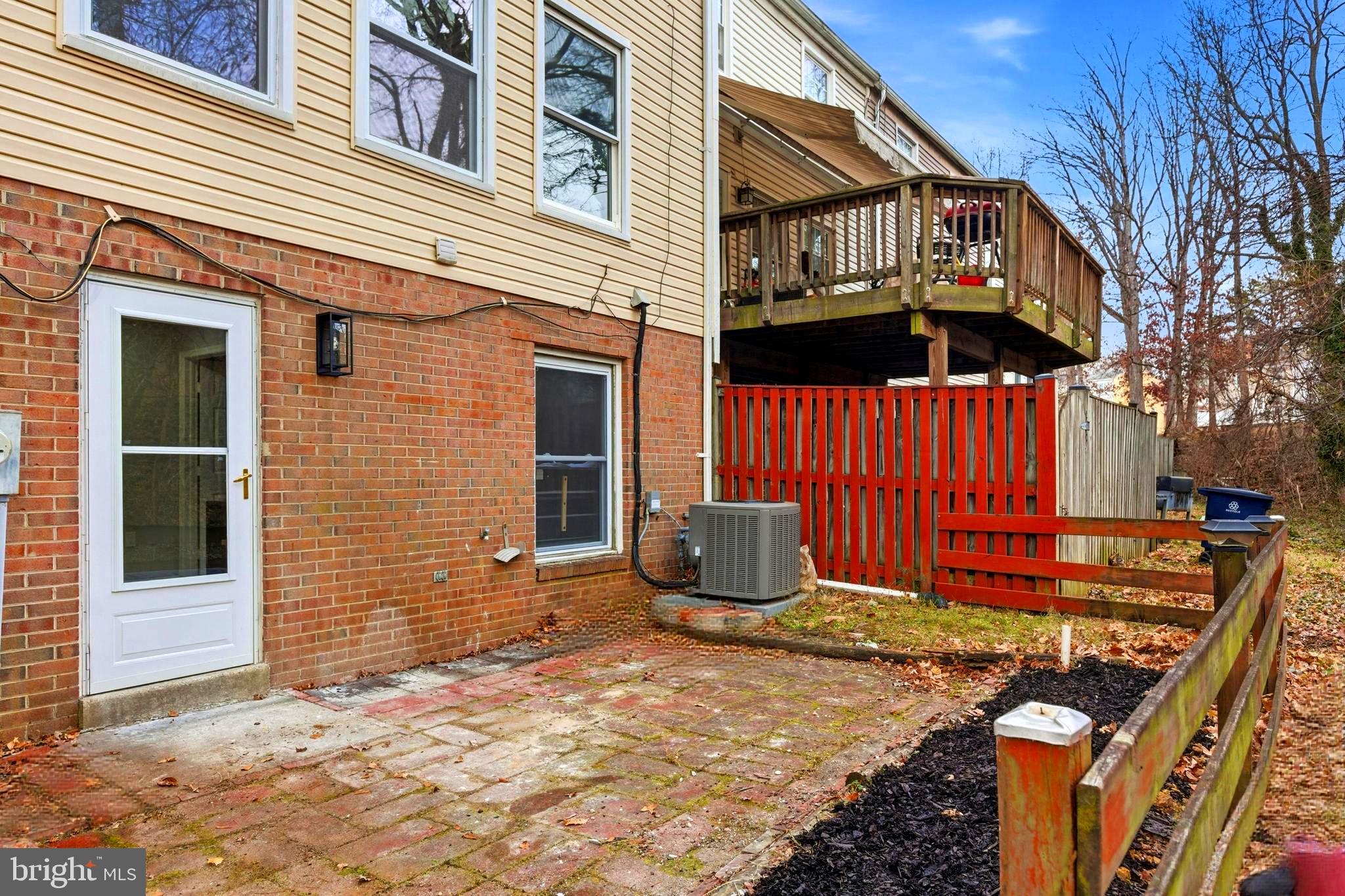 PINEWOOD HILL - Residential