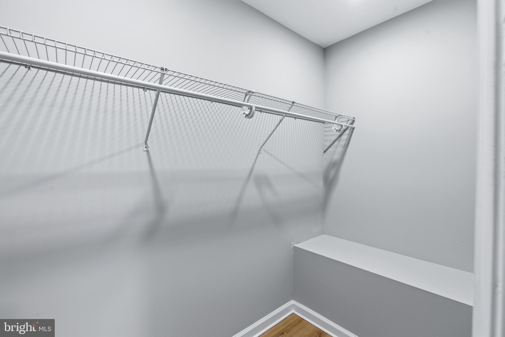 PINEWOOD HILL - Residential