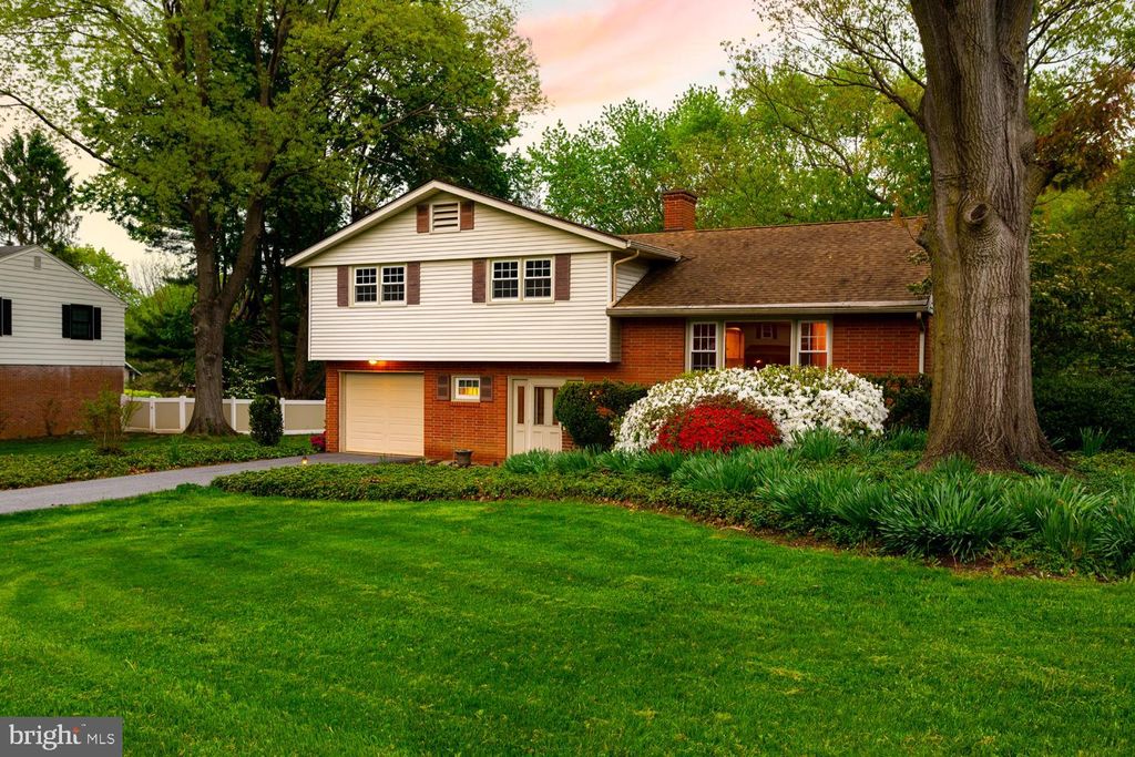 Photo of 1907 Robindale Avenue, LANCASTER, PA 17601 (MLS # PALA2087600)
