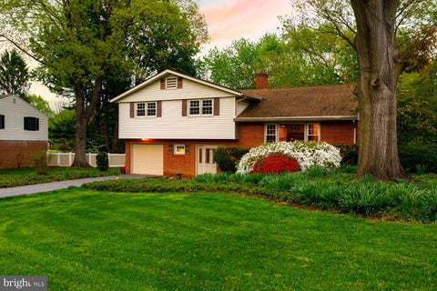 Homes For Sale - 1907 Robindale Avenue<br/> LANCASTER, PA 17601