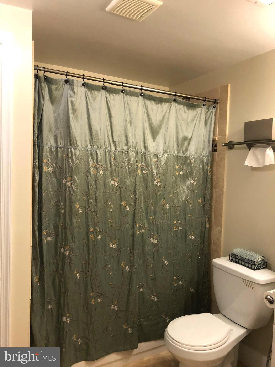 ROSECROFT PARK - Residential