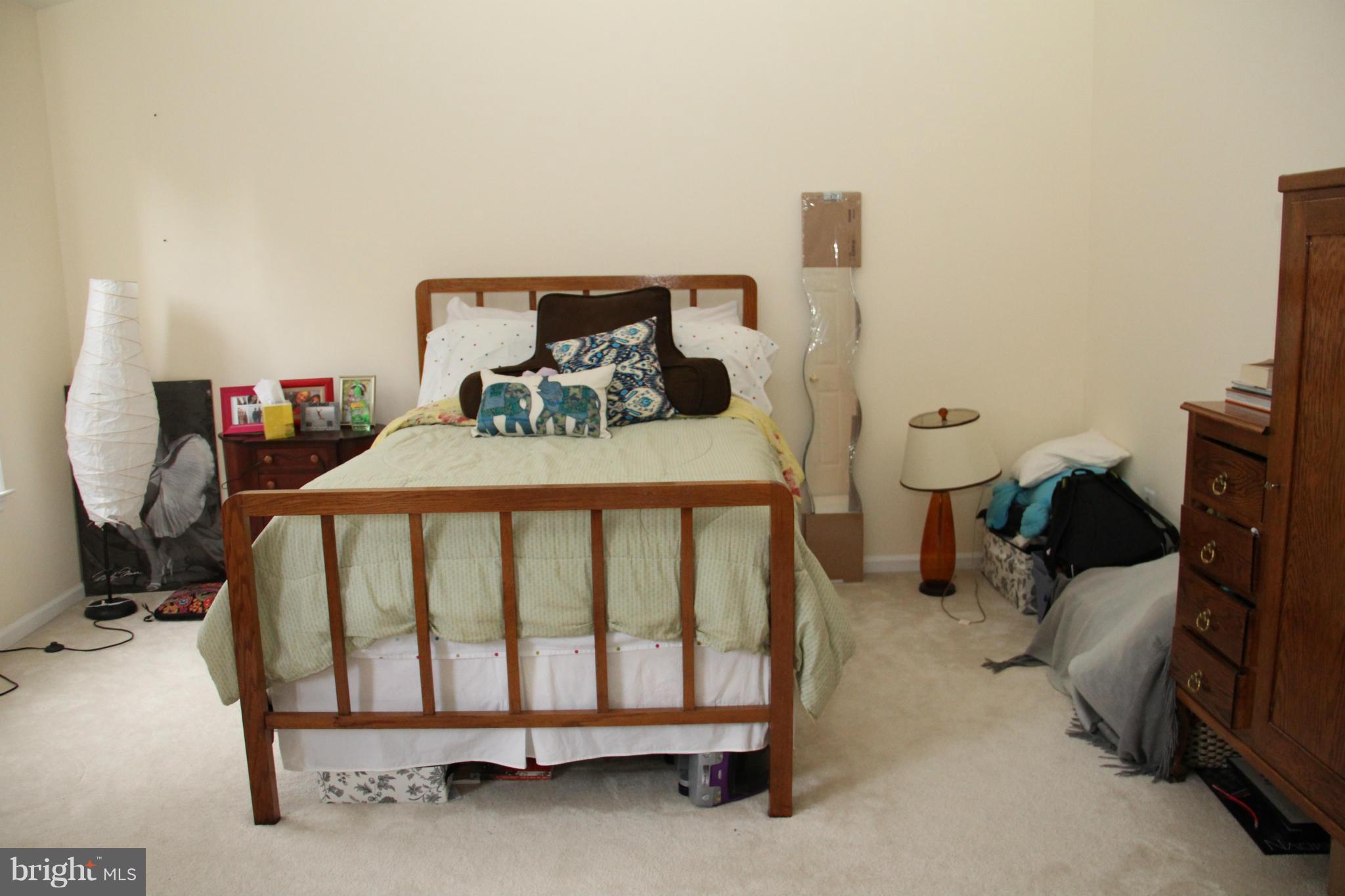 KINGSTOWNE - Residential Lease