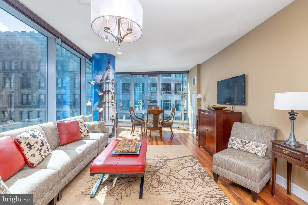 CENTER CITY - Residential