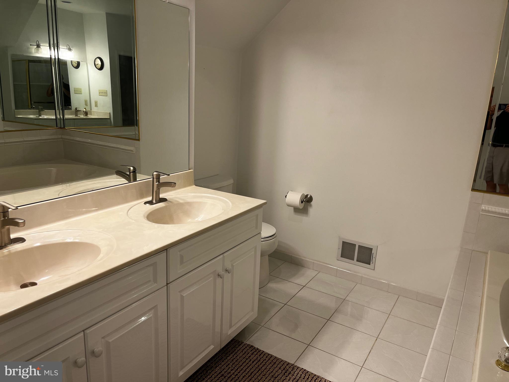 YORKSHIRE OF BLUE - Residential