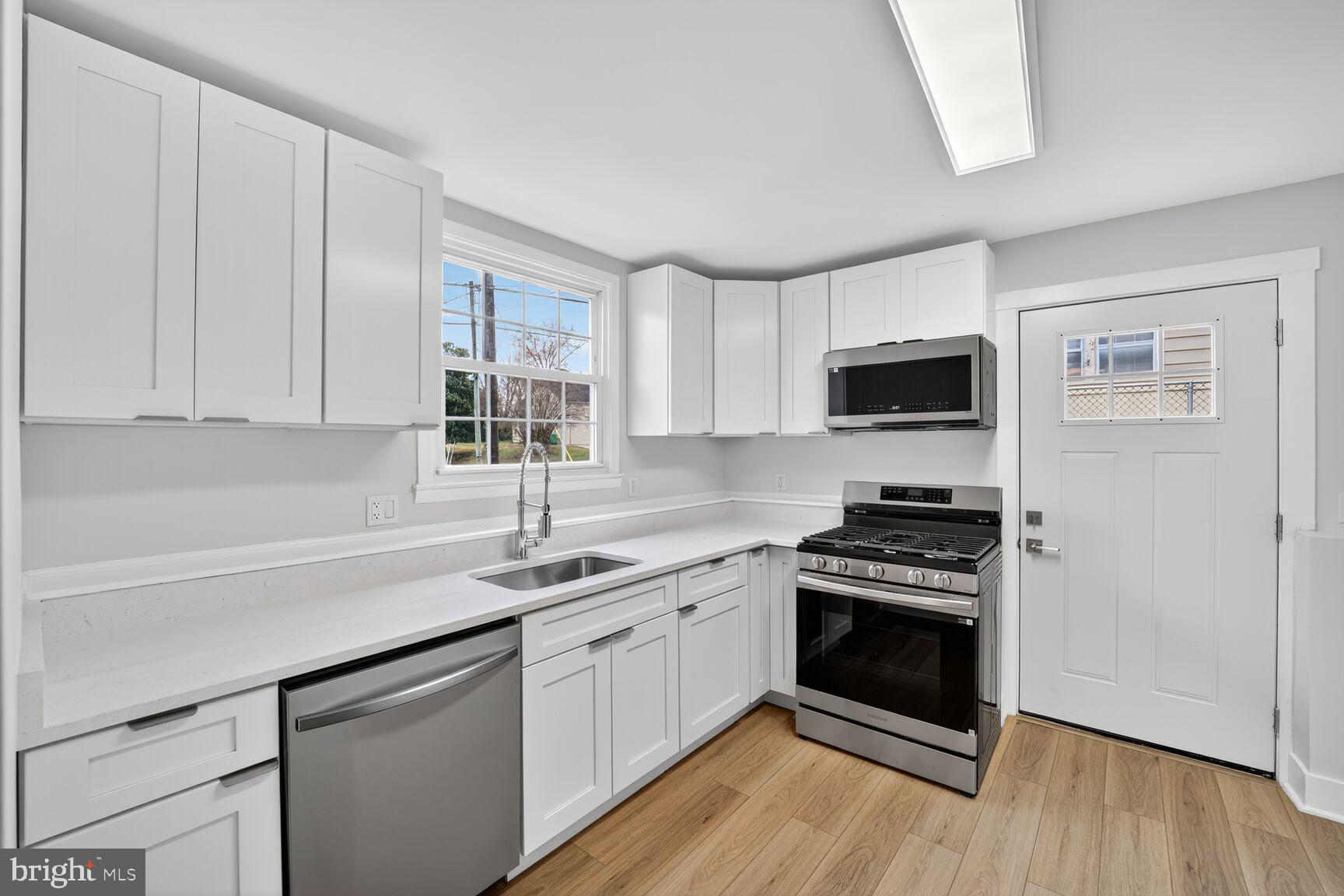 KERBY HILL - Residential