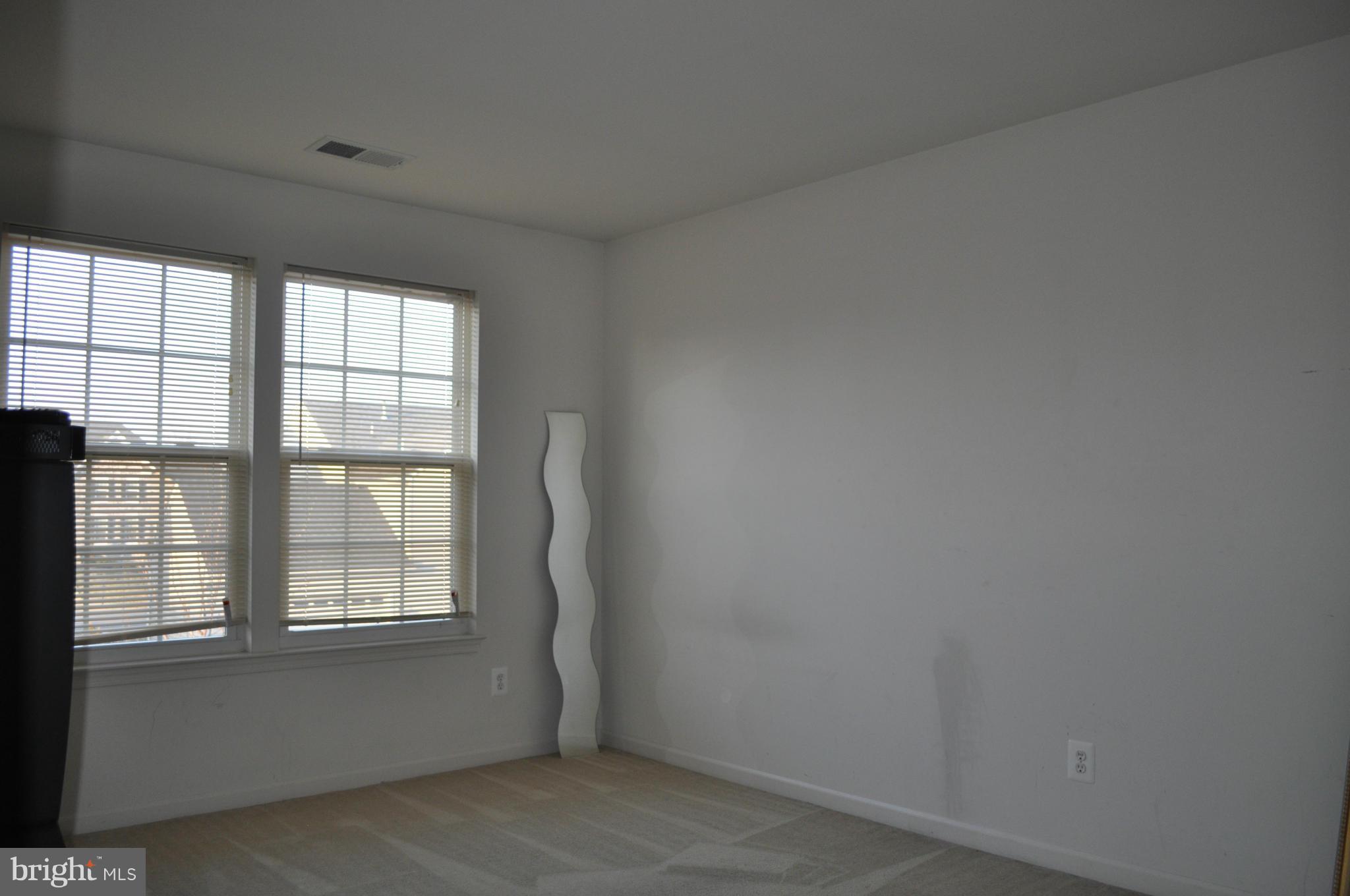 PORT POTOMAC - Residential