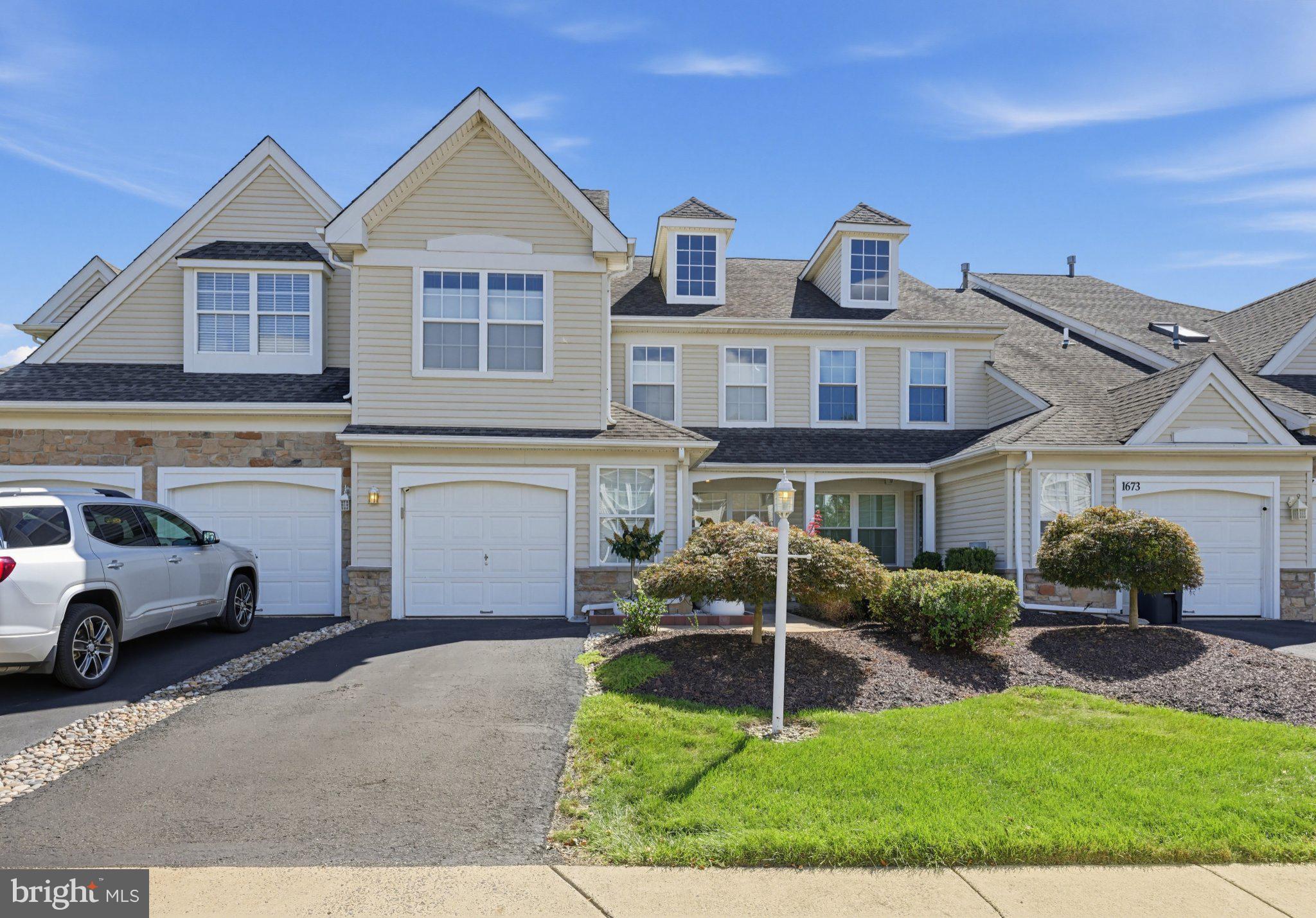 1677 ROCKCRESS DRIVE