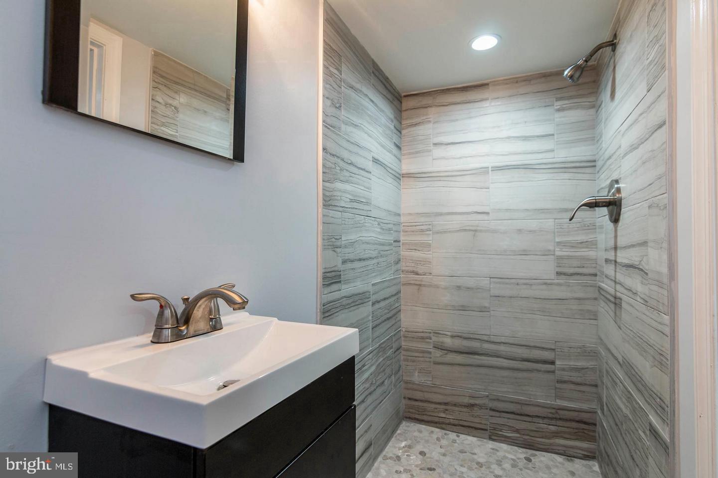 PATTERSON PARK - Residential Lease