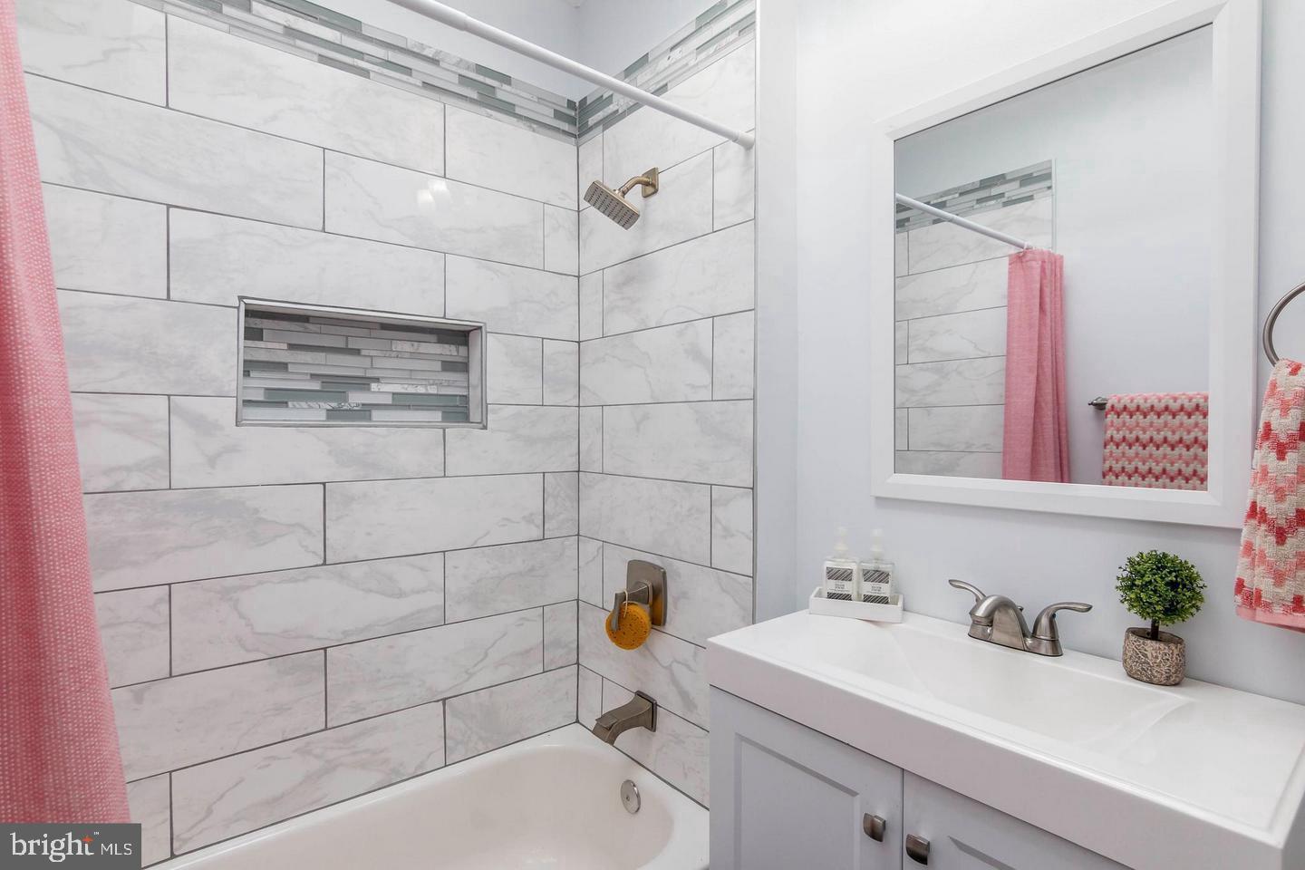 PATTERSON PARK - Residential Lease