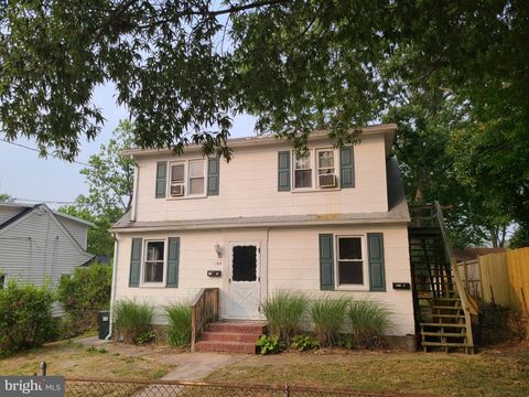 104 NEW JERSEY AVENUE GLEN BURNIE MD 21061