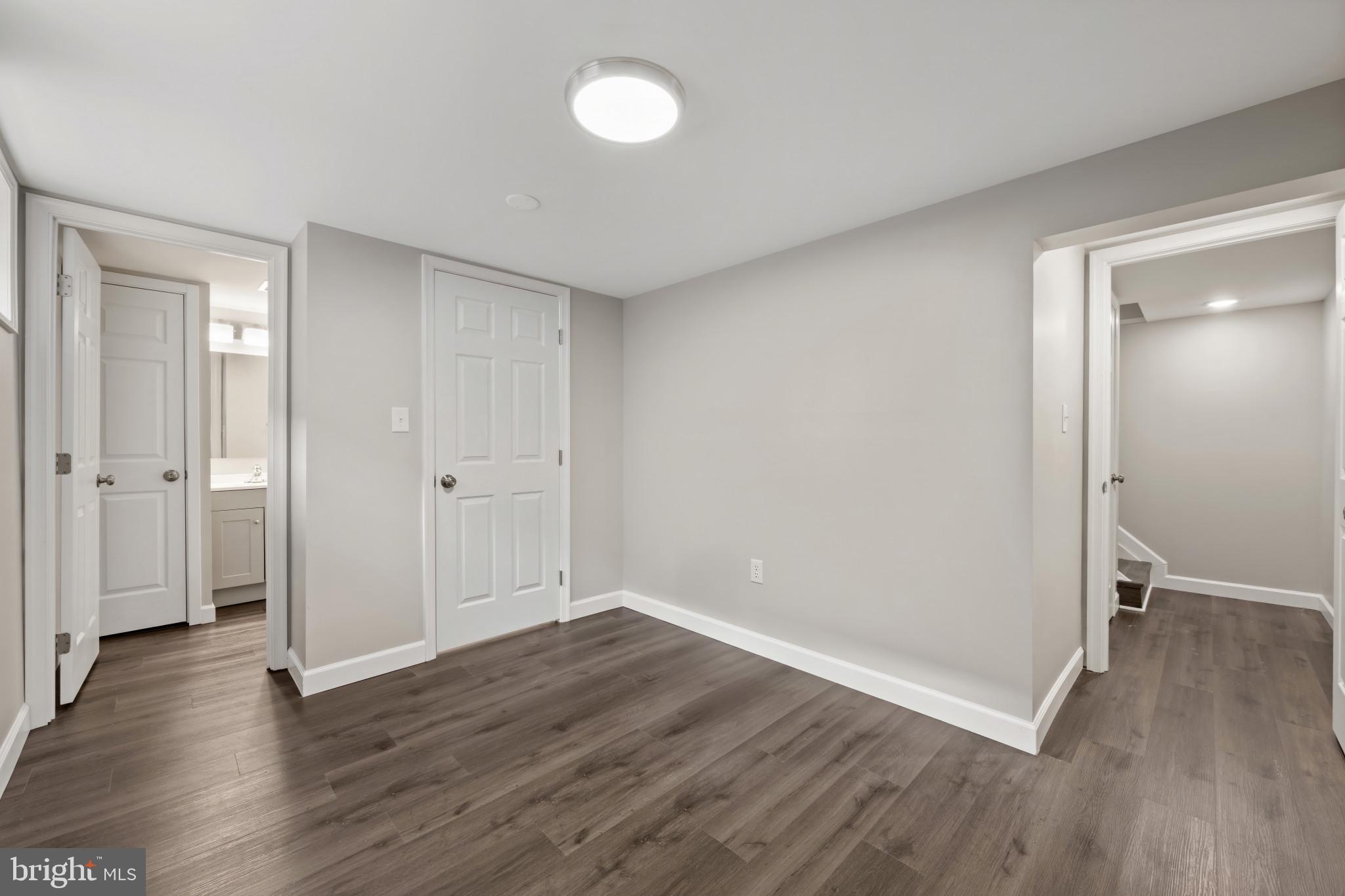 WOODSIDE SQUARE - Residential