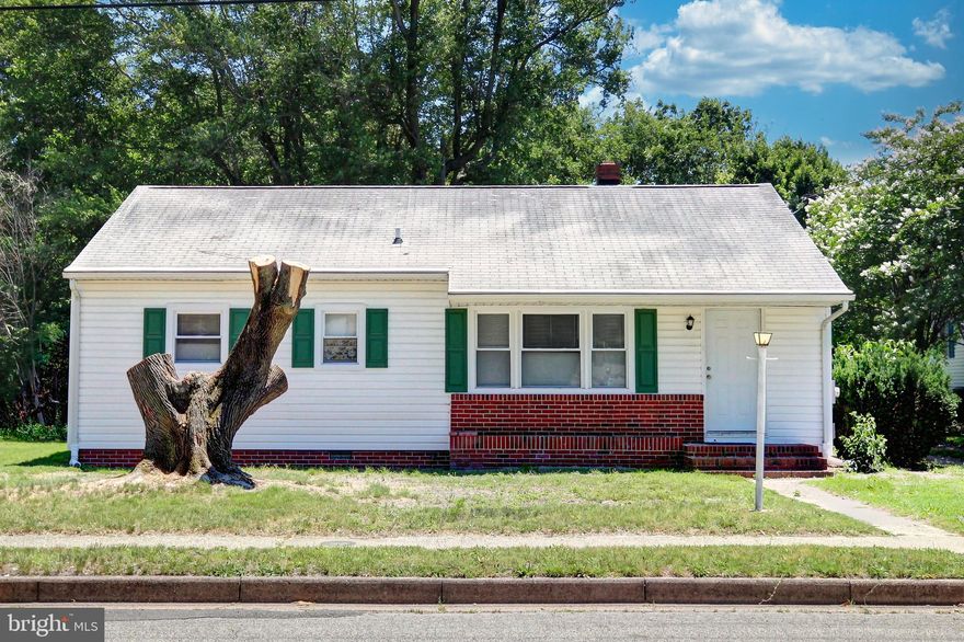 Back On The Market, No Fault Of Seller, Price Reduction, Seller Offering  $5,000 Towards Closing Cost.

Welcome Home  To Your Lovely Charming Rancher, That Awaits You.  Recently revonvated with new appliances, flooring, paint, cabinets, granited counter tops and more.  Showing 3 bedrooms and 1 full bathroom with a titled walk in shower.  Out side you will enjoy plenty of space  of the back yard and a detached garage with plenty of storage space if needed.  Located in close proximity to restaurants, shopping, Salisbury University, Tidel Health Services, OC Beaches  and Much More.  Don't Wait, Schuedule  Your Private Tour Today!