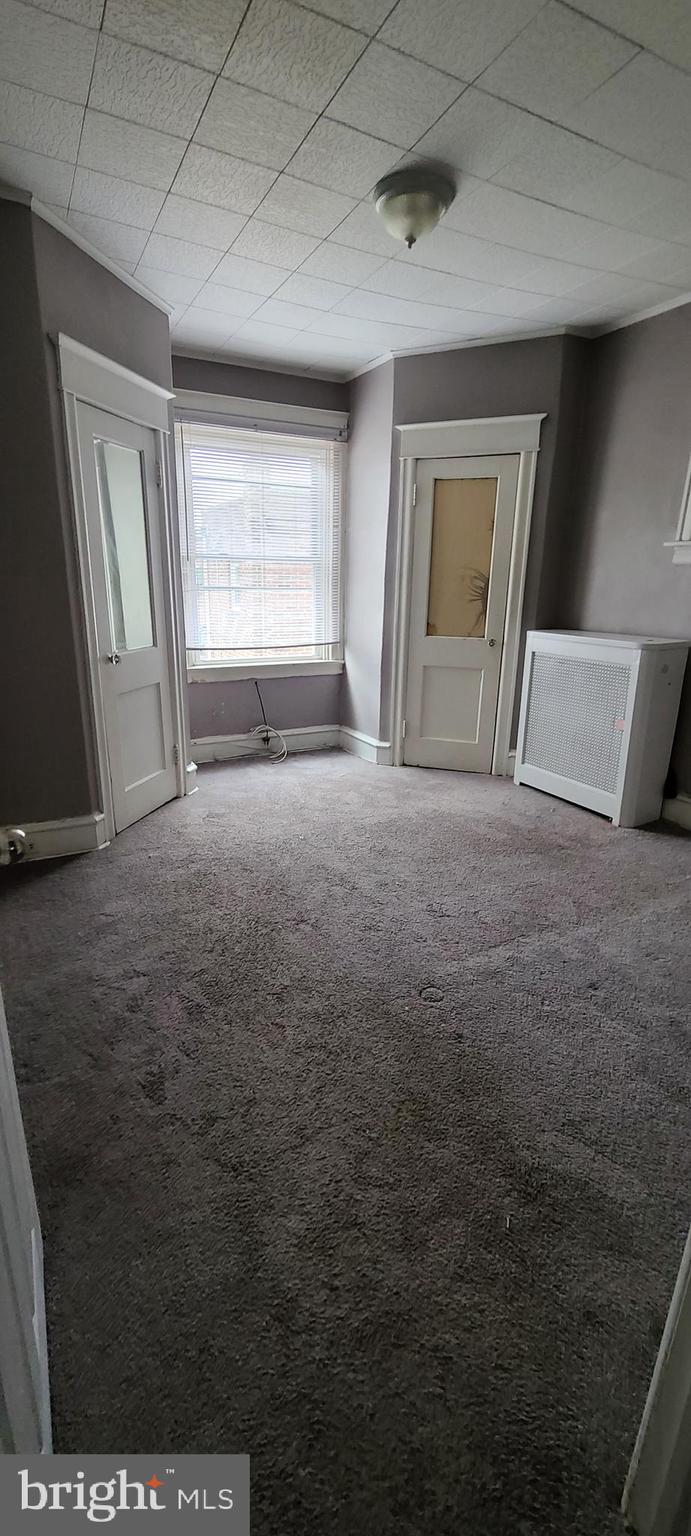 OXFORD CIRCLE - Residential