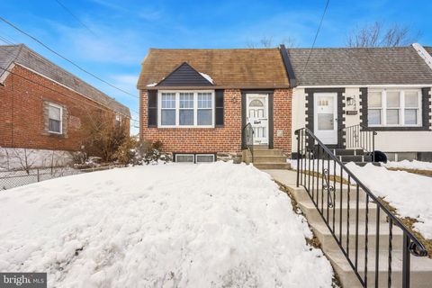 Townhouse For Sale - 1542 Summit Street<br/> MARCUS HOOK, PA 19061