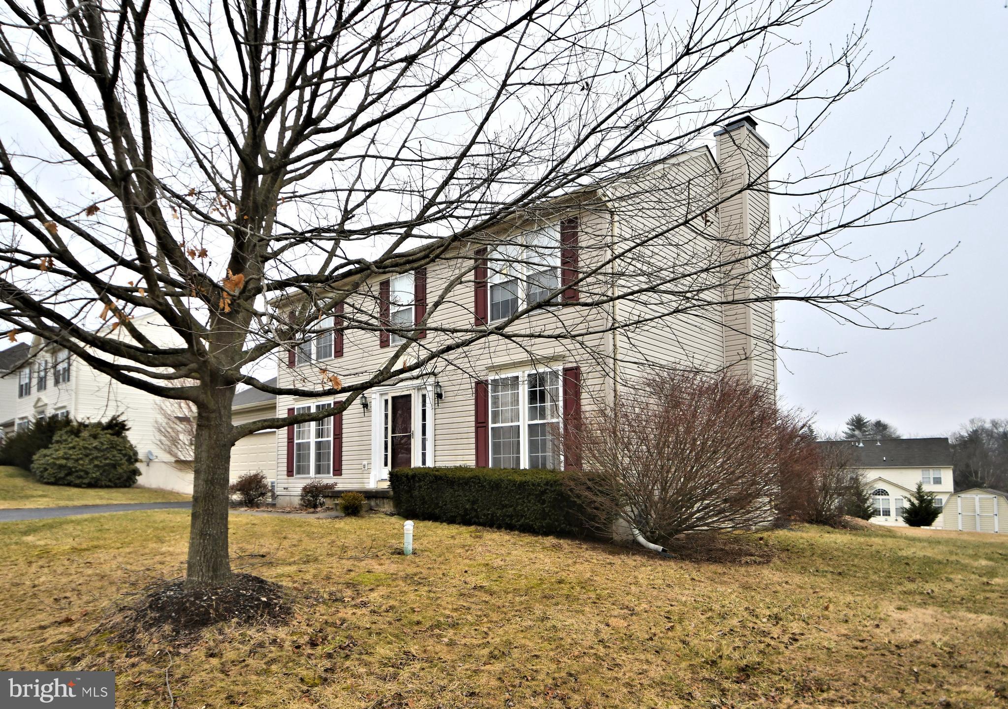 FAR HILLS FARM - Residential