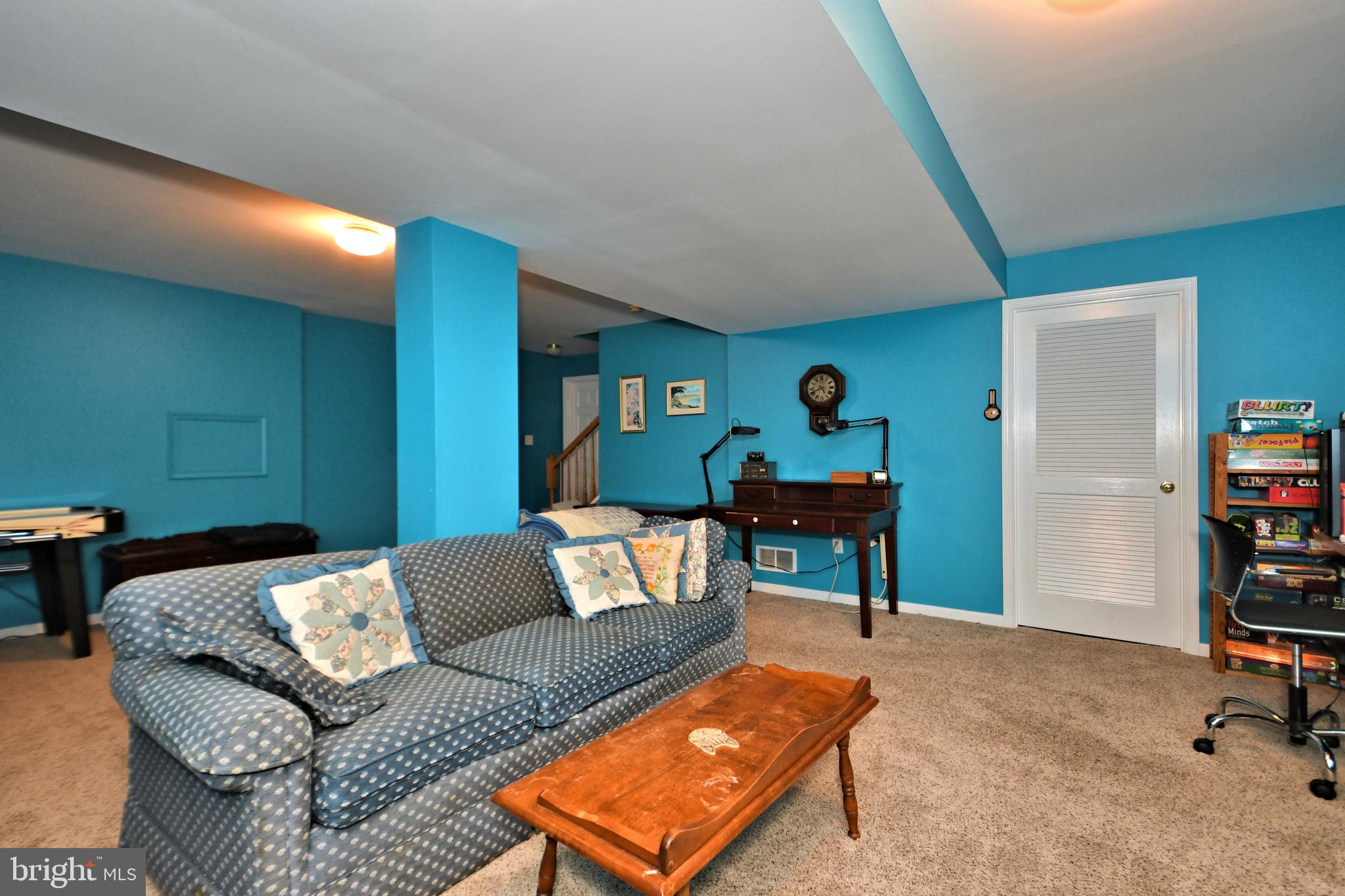 FAR HILLS FARM - Residential