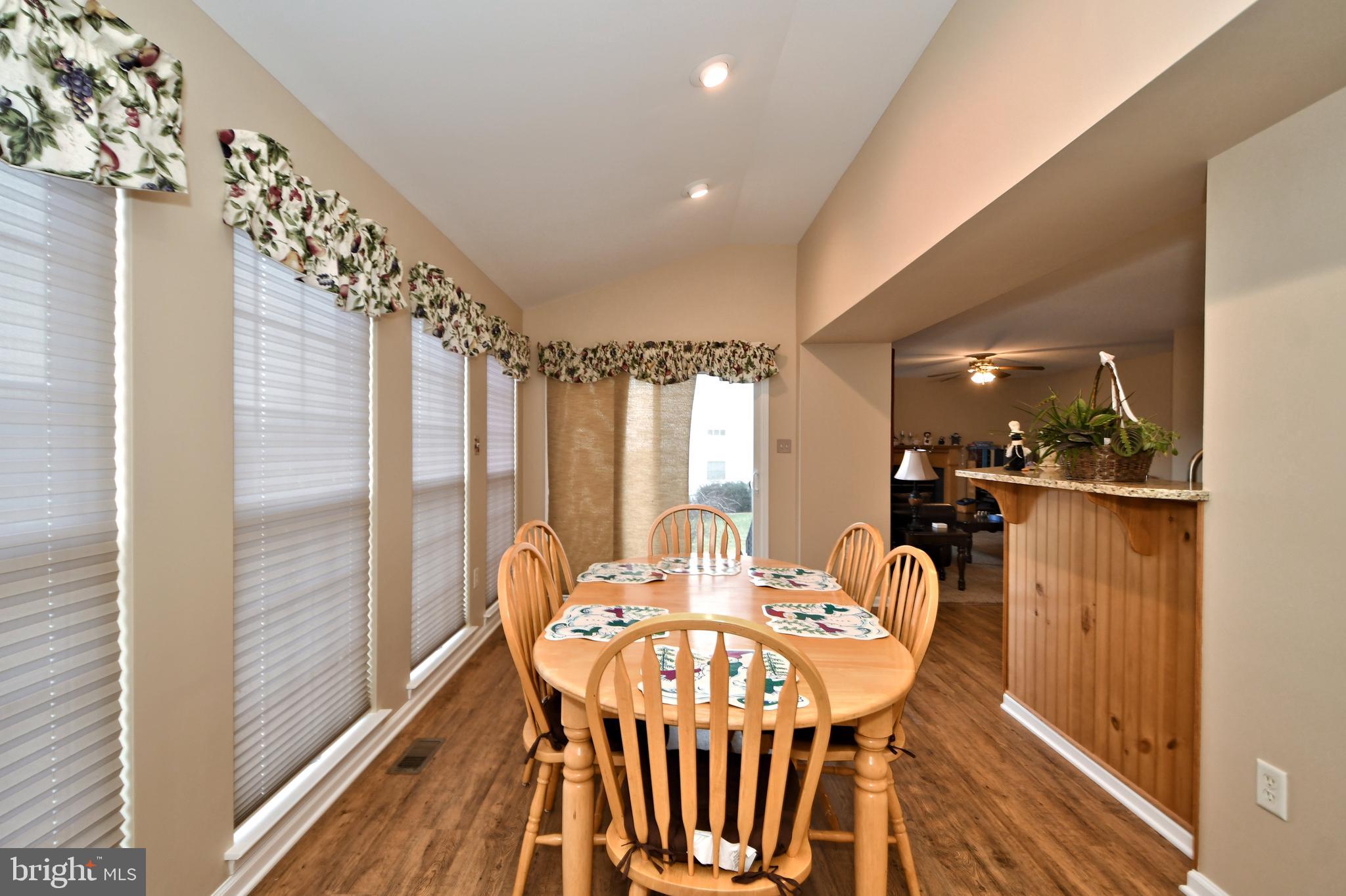 FAR HILLS FARM - Residential