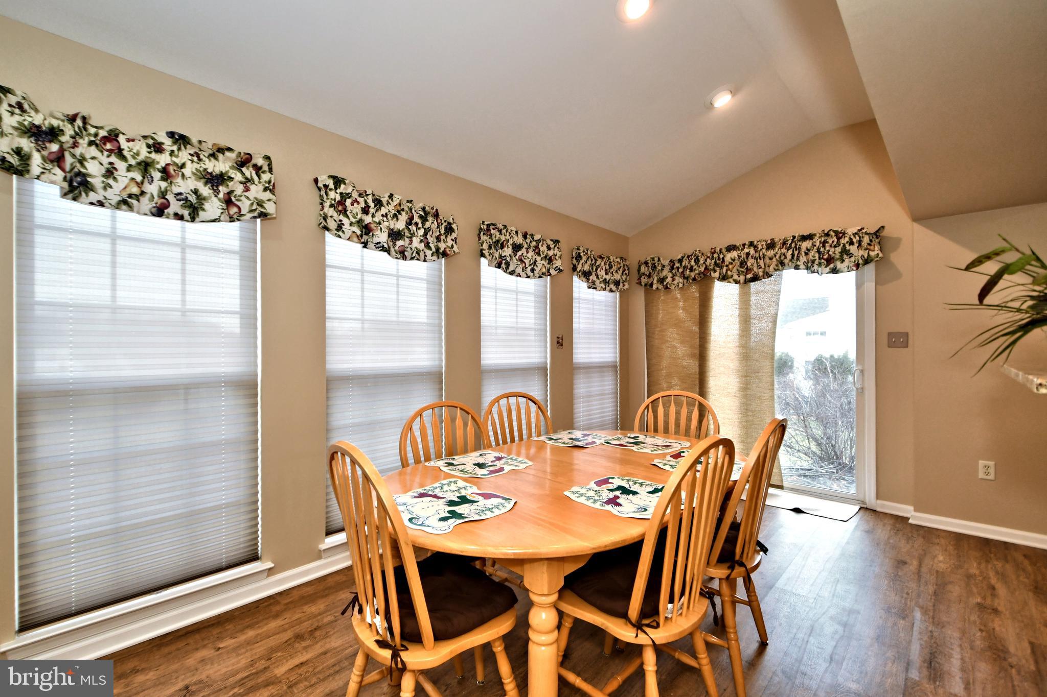 FAR HILLS FARM - Residential