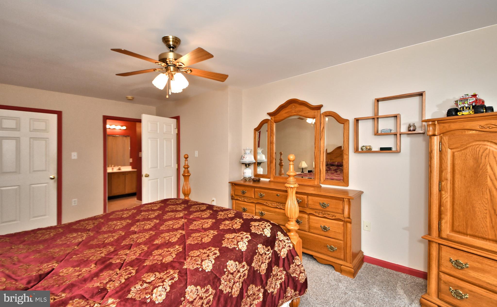 FAR HILLS FARM - Residential