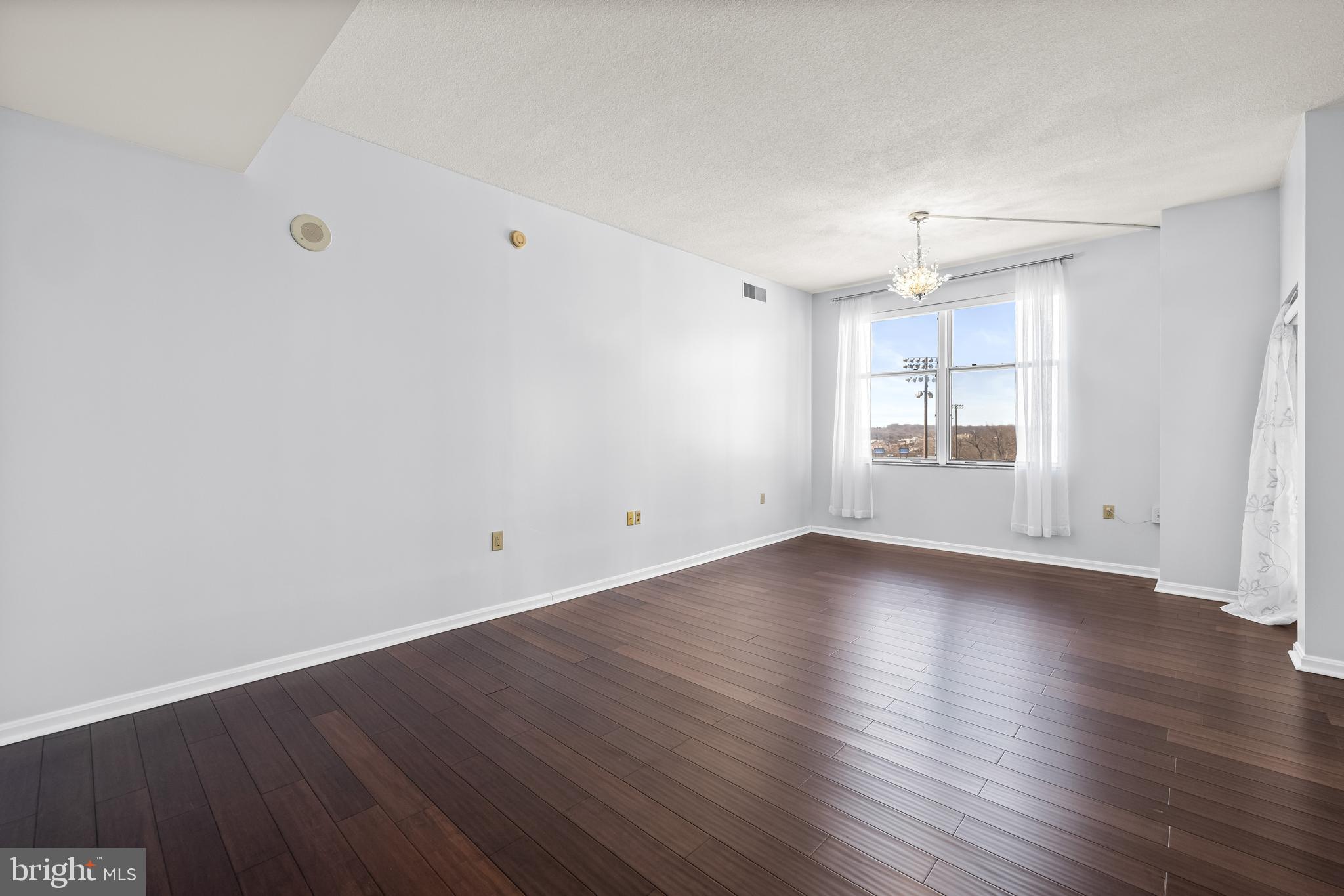 TUSCANY-CANTERBURY - Residential